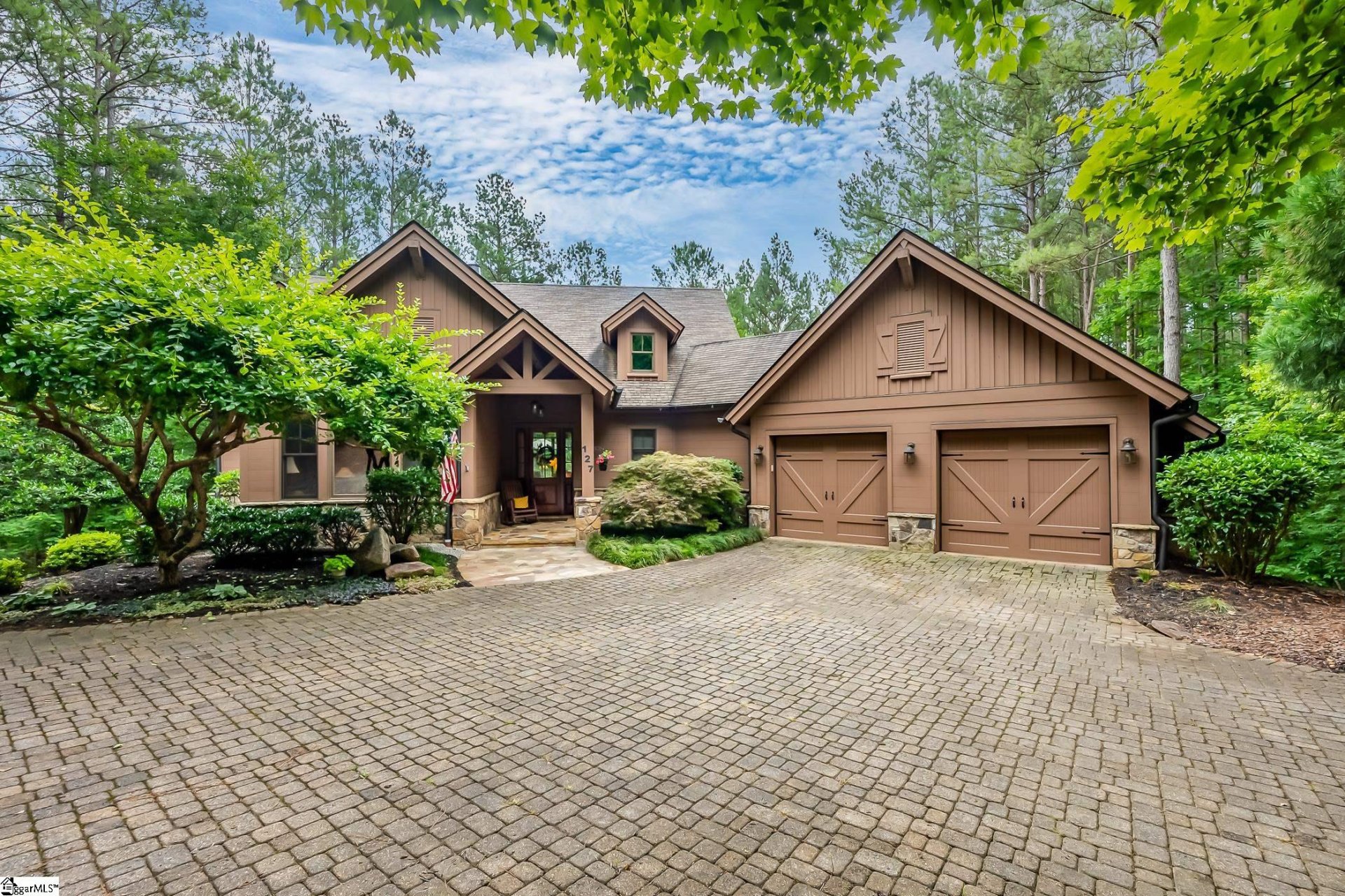 127 Lake Breeze Trail