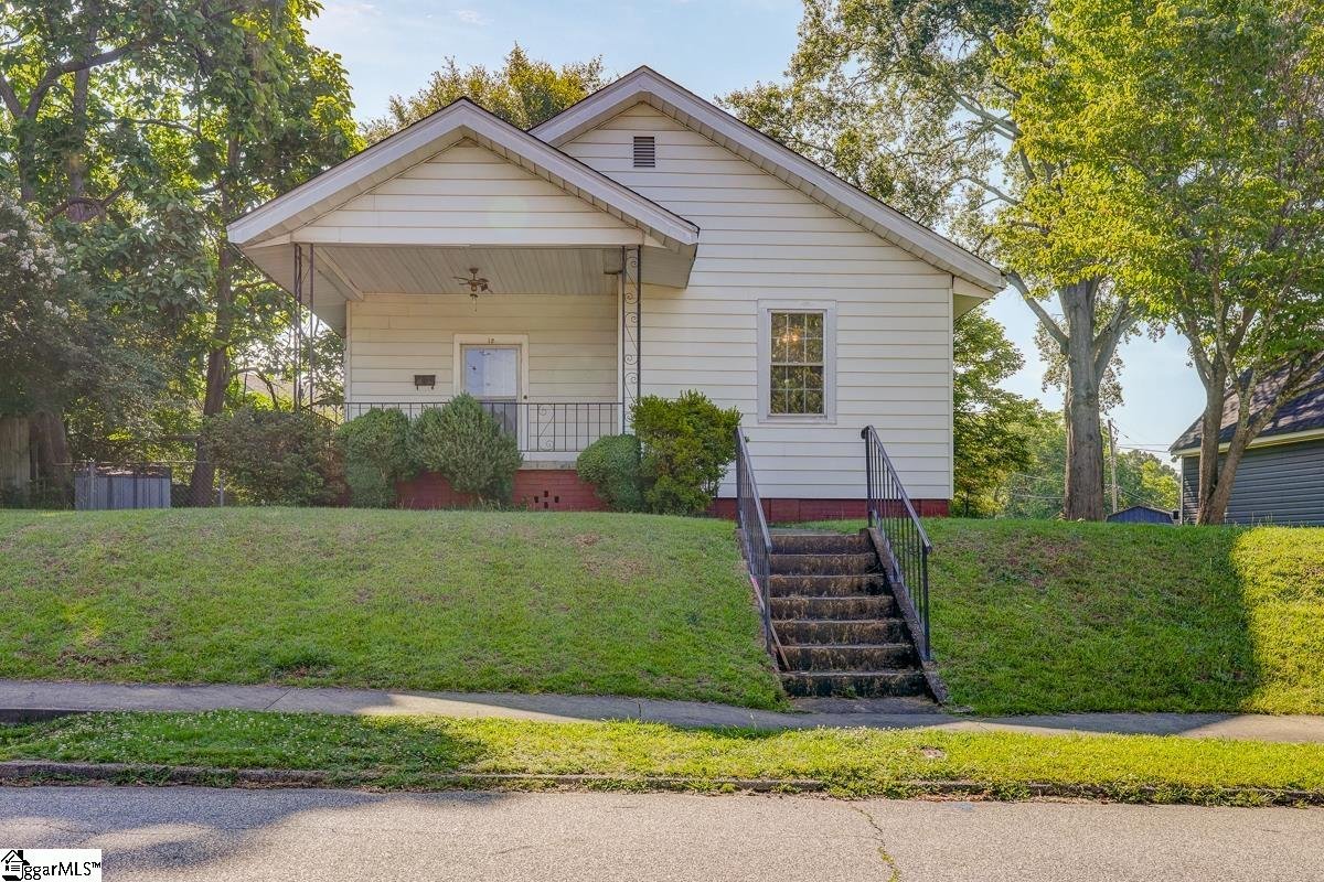 Property image 1 at 12 Lawrence Street, Lyman, SC 29365