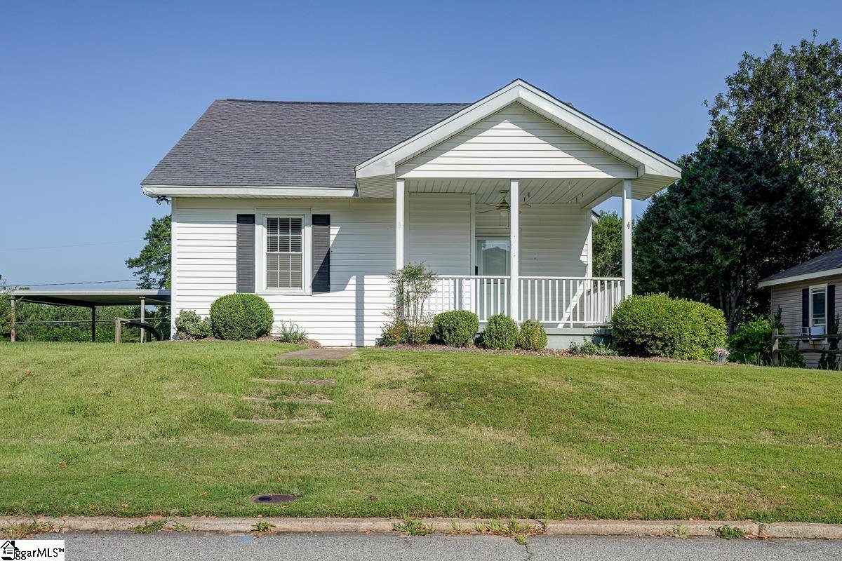 Property image 1 at 23 Lawrence Street, Lyman, SC 29365