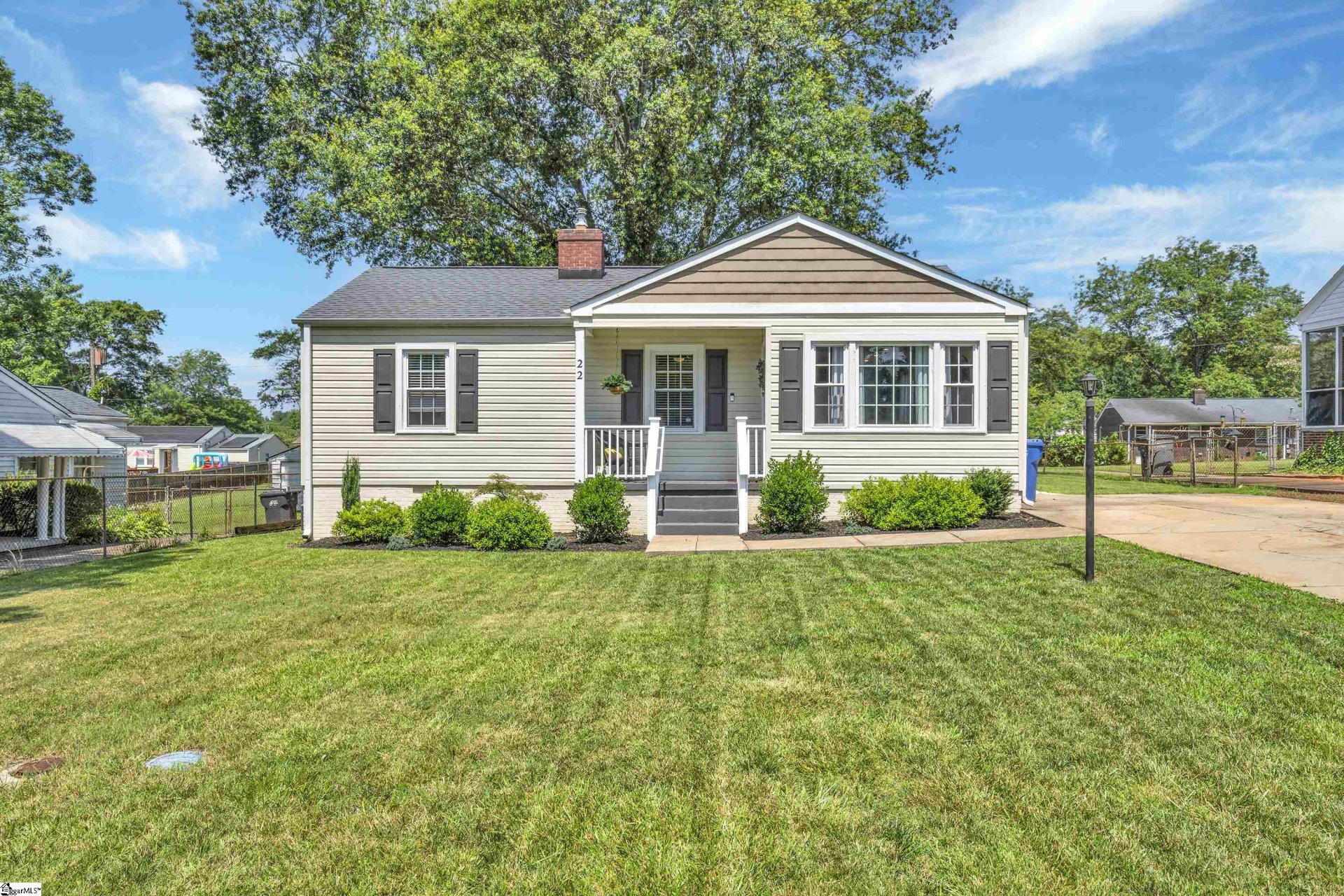 Property image 1 at 22 Farmington Road, Greenville, SC 29605