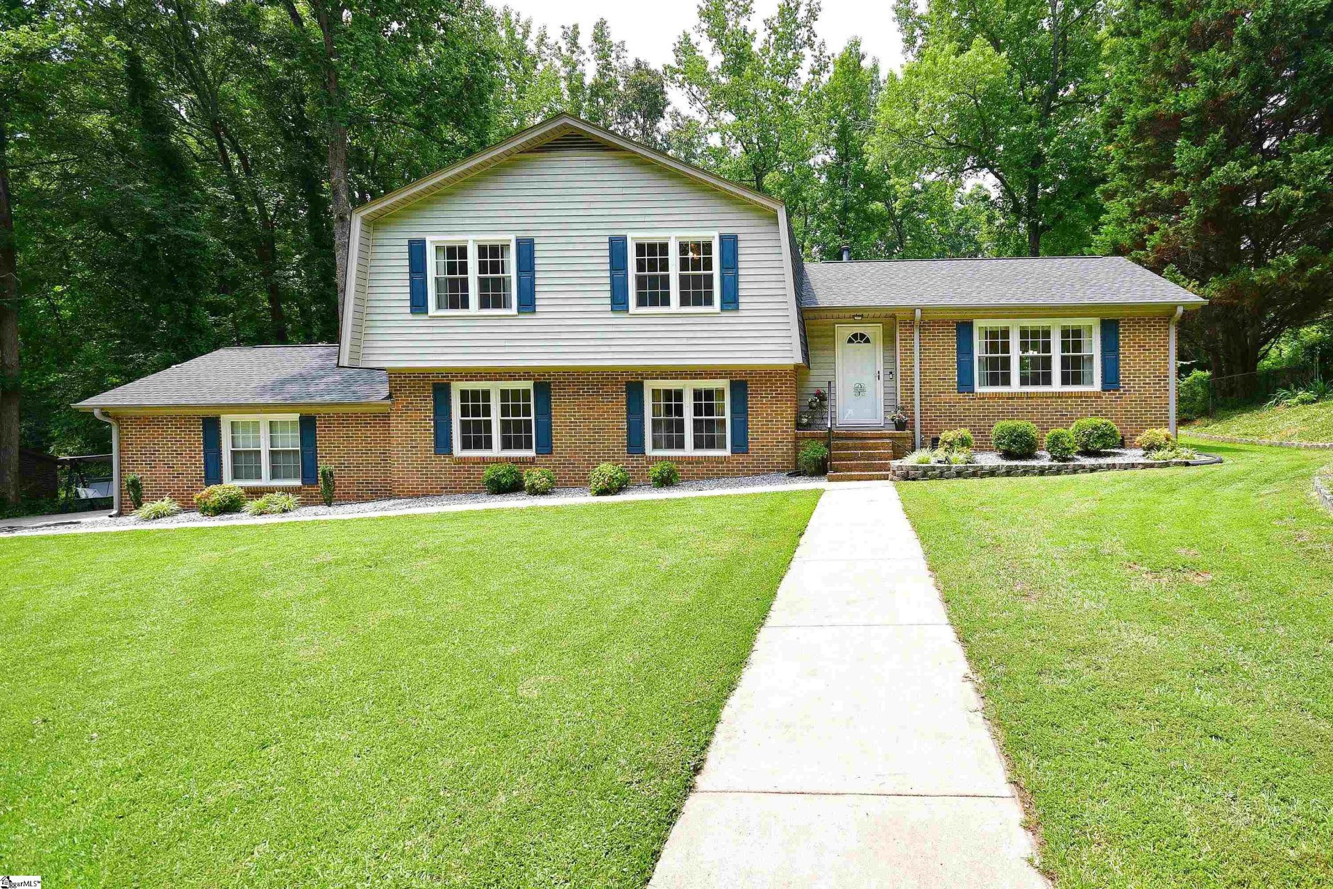 Property image 1 at 17 Burlwood Court, Taylors, SC 29687