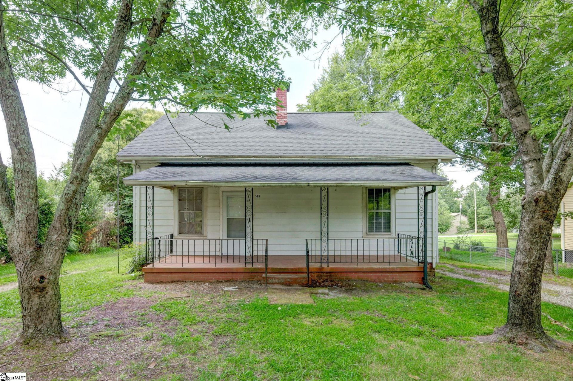 Property image 1 at 507 Connecticut Avenue, Greer, SC 29650