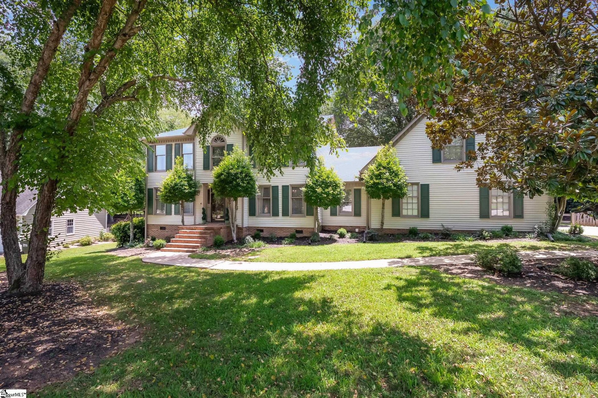 Property image 1 at 206 Chestnut Oaks Circle, Simpsonville, SC 29681