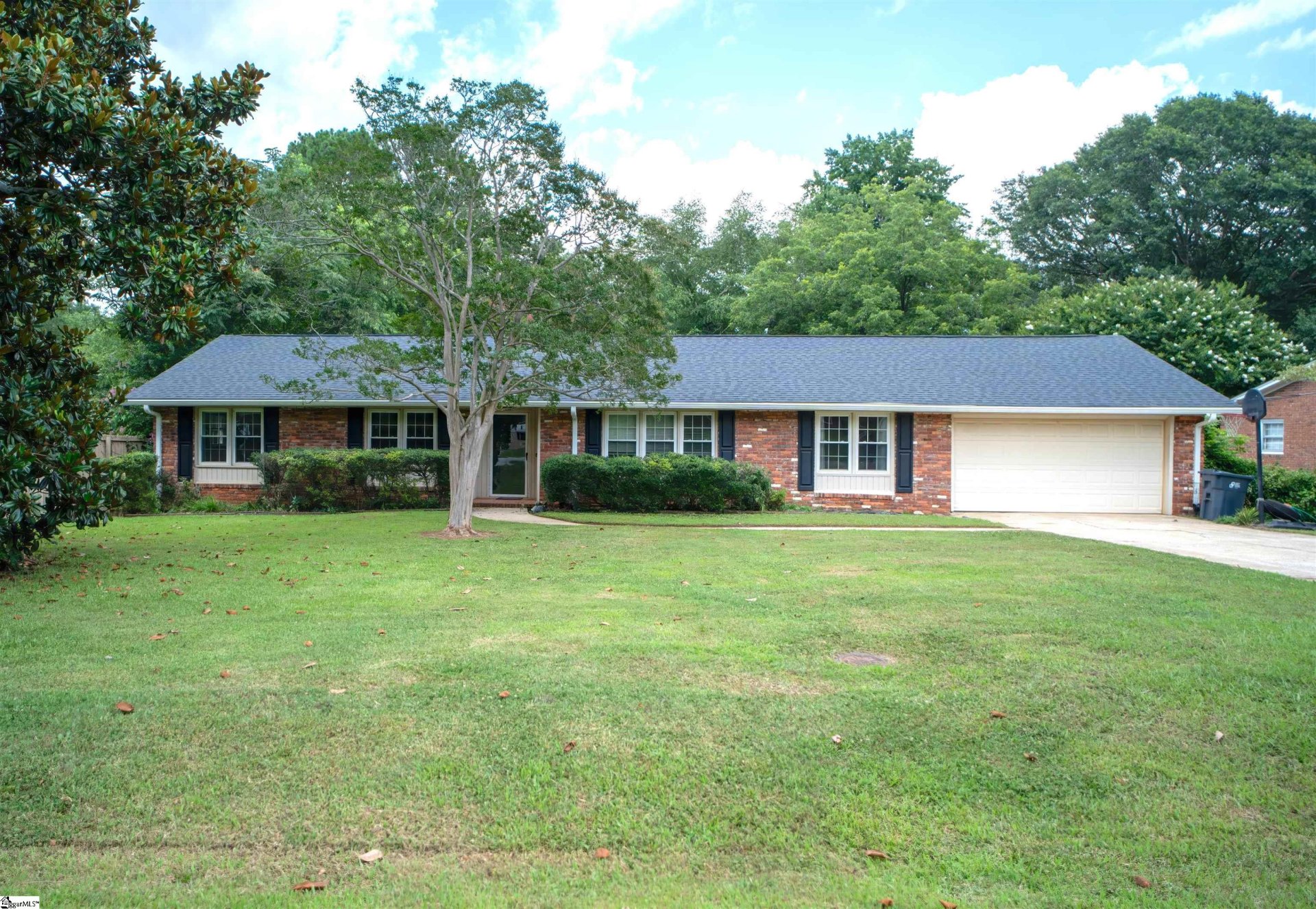 Property image 1 at 119 Andover Road, Greenville, SC 29615