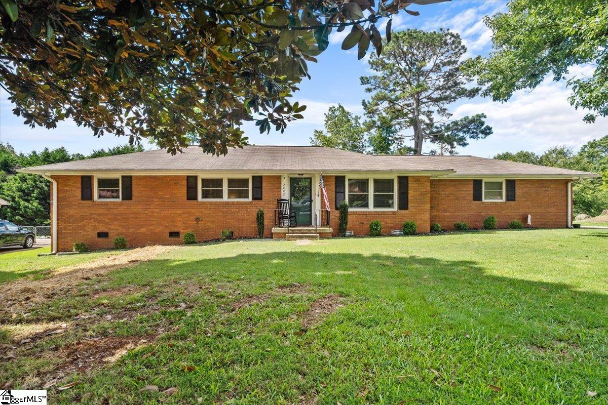 Property image 1 at 2802 Colonial Drive, Anderson, SC 29621-0000