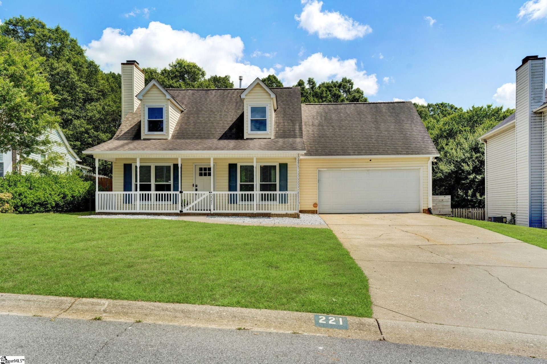 Property image 1 at 221 Twin Falls Drive, Simpsonville, SC 29680