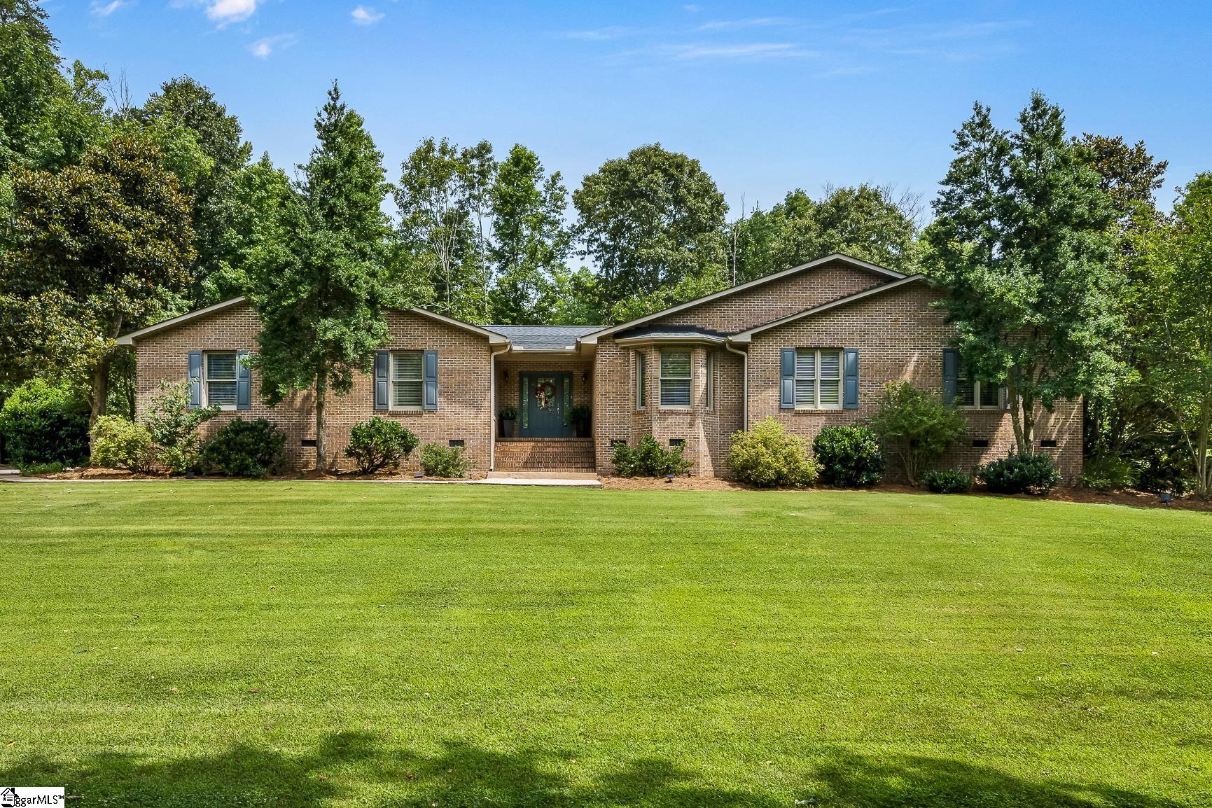 Property image 1 at 3 Robin Road, Greenville, SC 29609