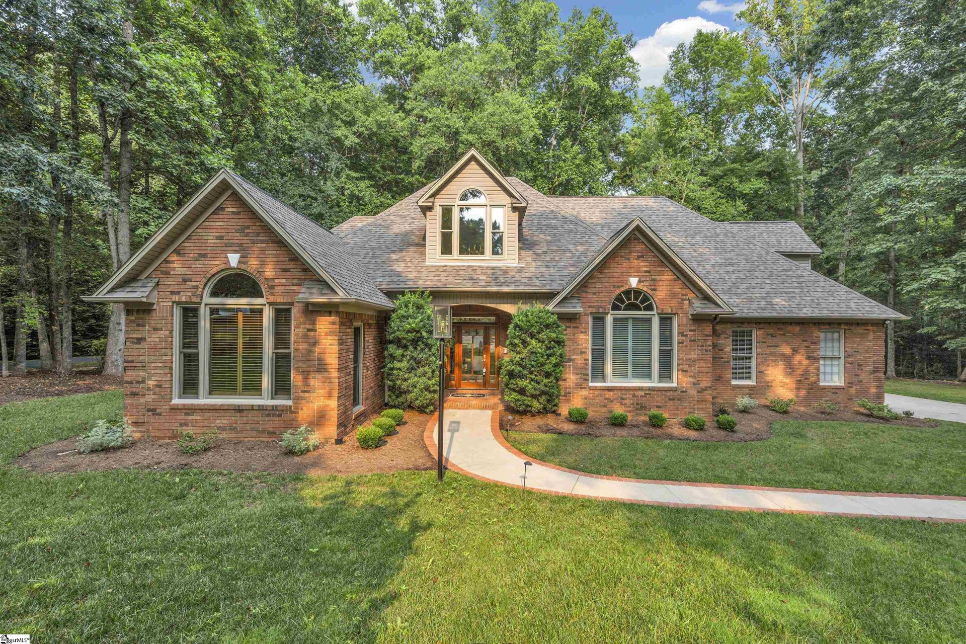 Property image 1 at 407 Black Oak Court, Spartanburg, SC 29306