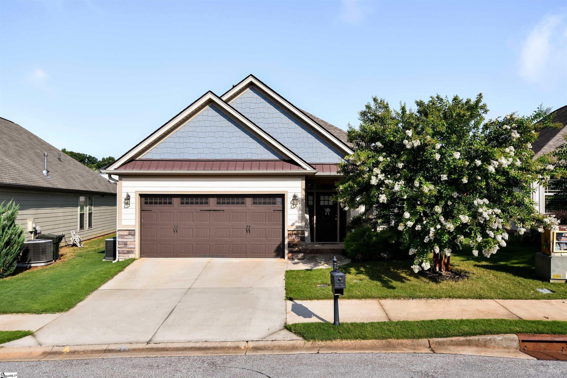 Property image 1 at 194 Bur Oak Drive, Taylors, SC 29687