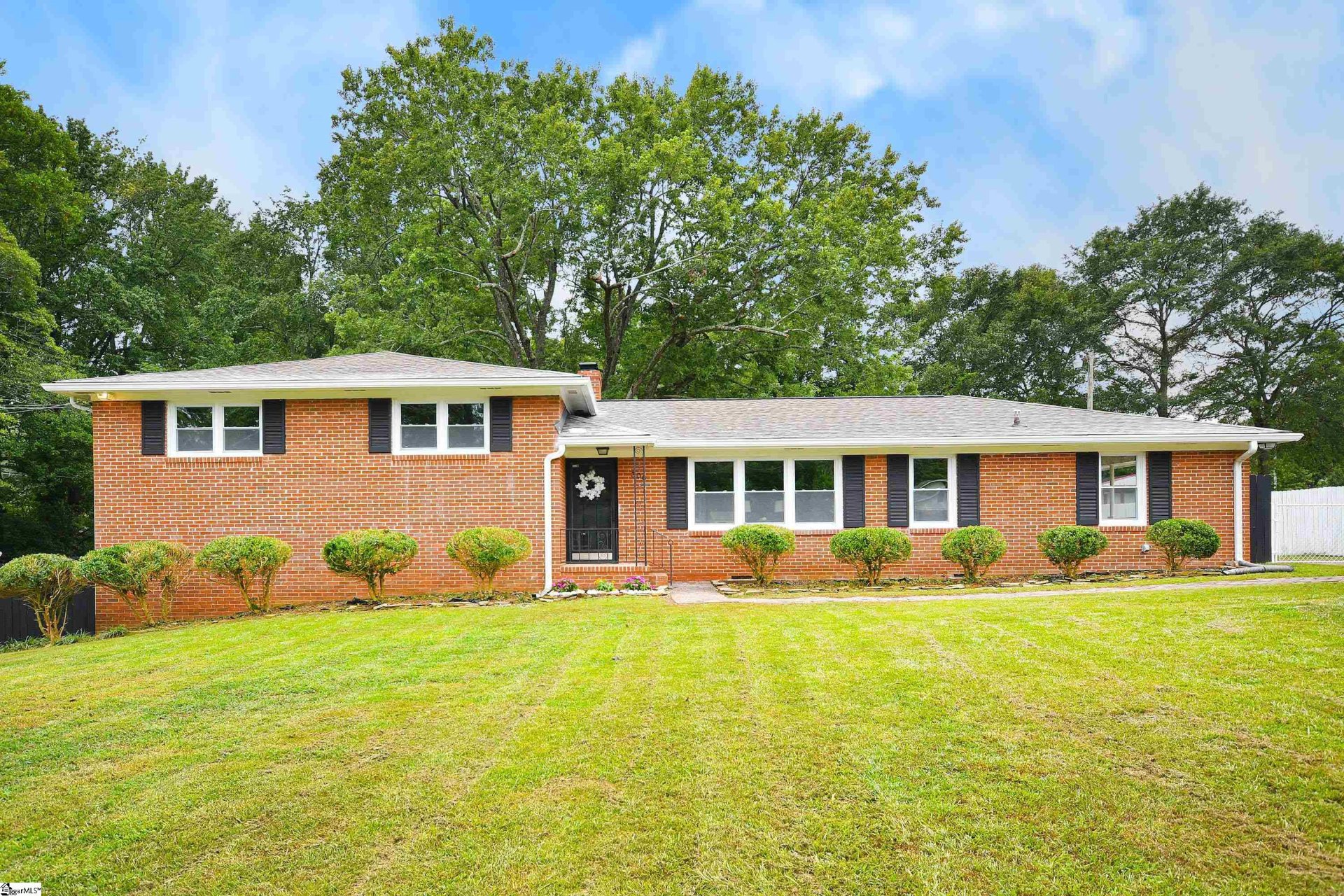 Property image 1 at 306 Sycamore Drive, Mauldin, SC 29662