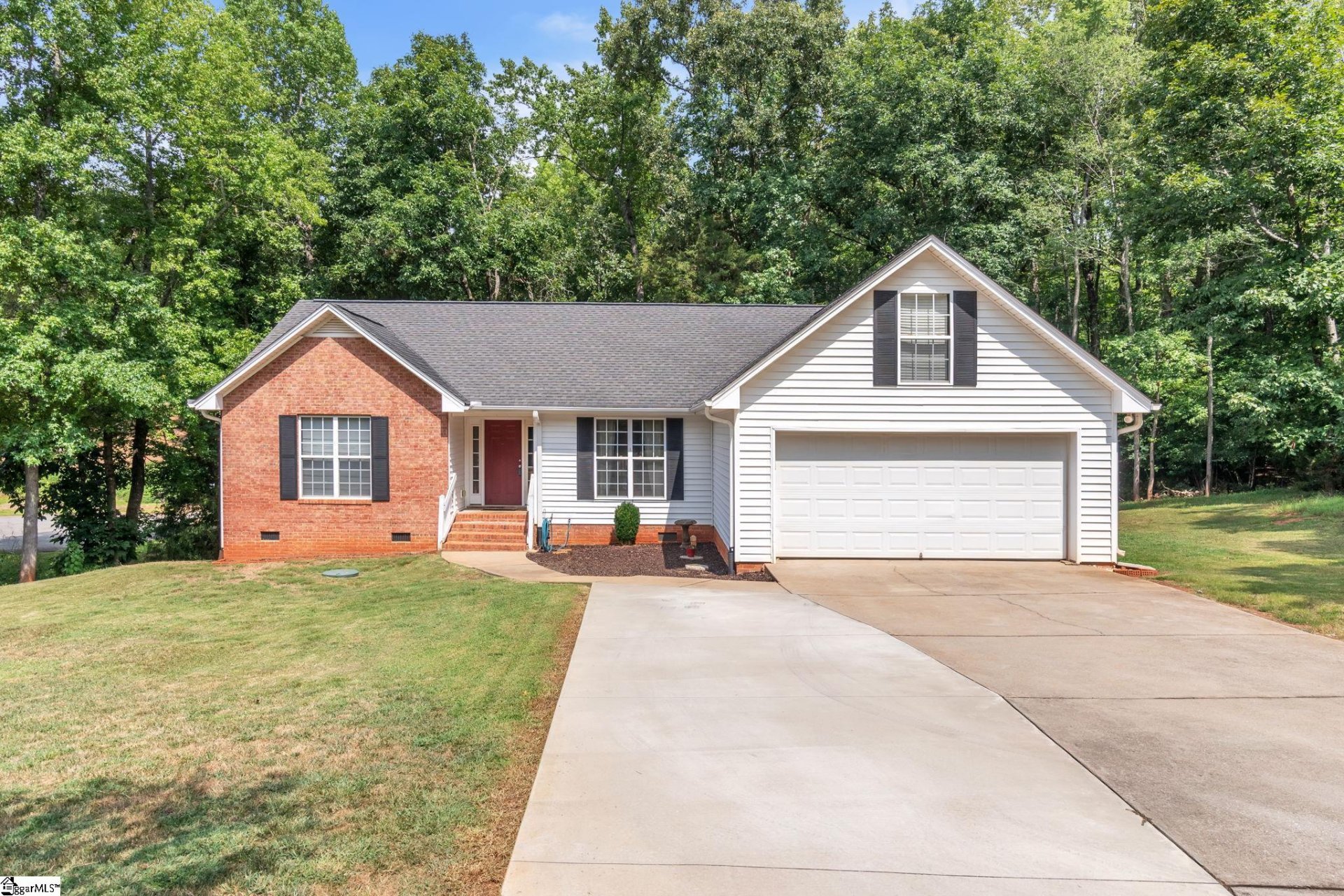 Property image 1 at 108 W PENINSULA Drive, Laurens, SC 29360