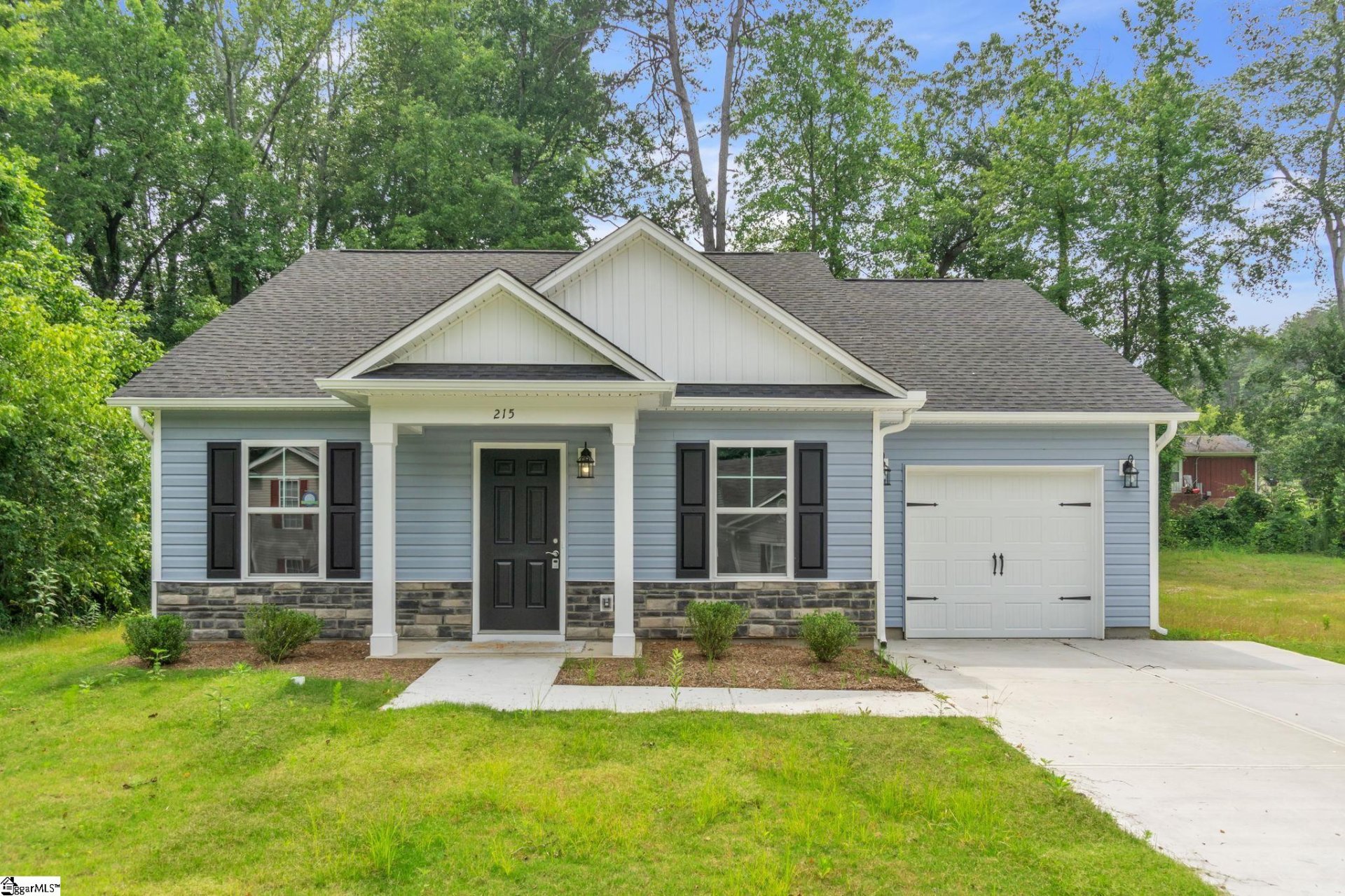 Property image 1 at 215 Stratford Road, Greenville, SC 29605