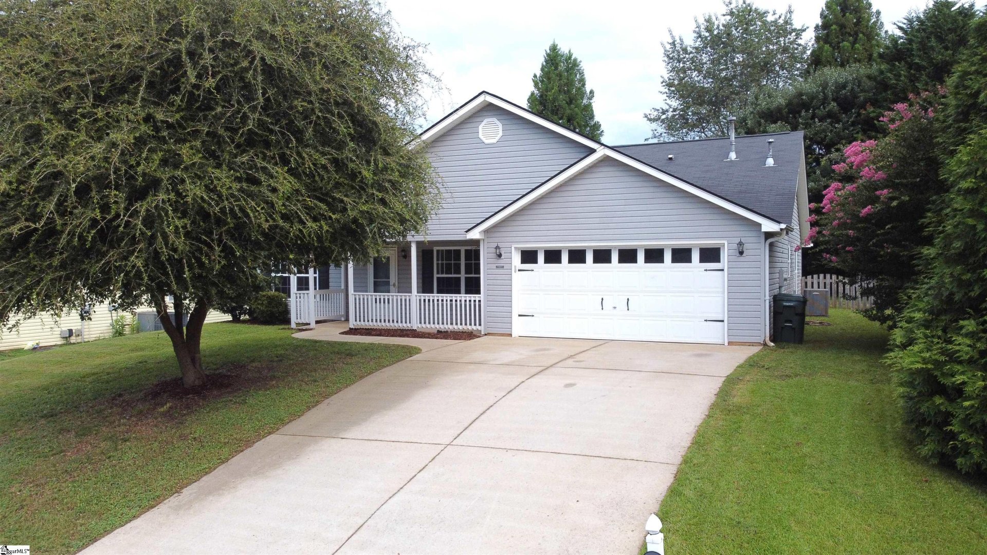 Property image 1 at 409 Lily Pond Lane, Taylors, SC 29687