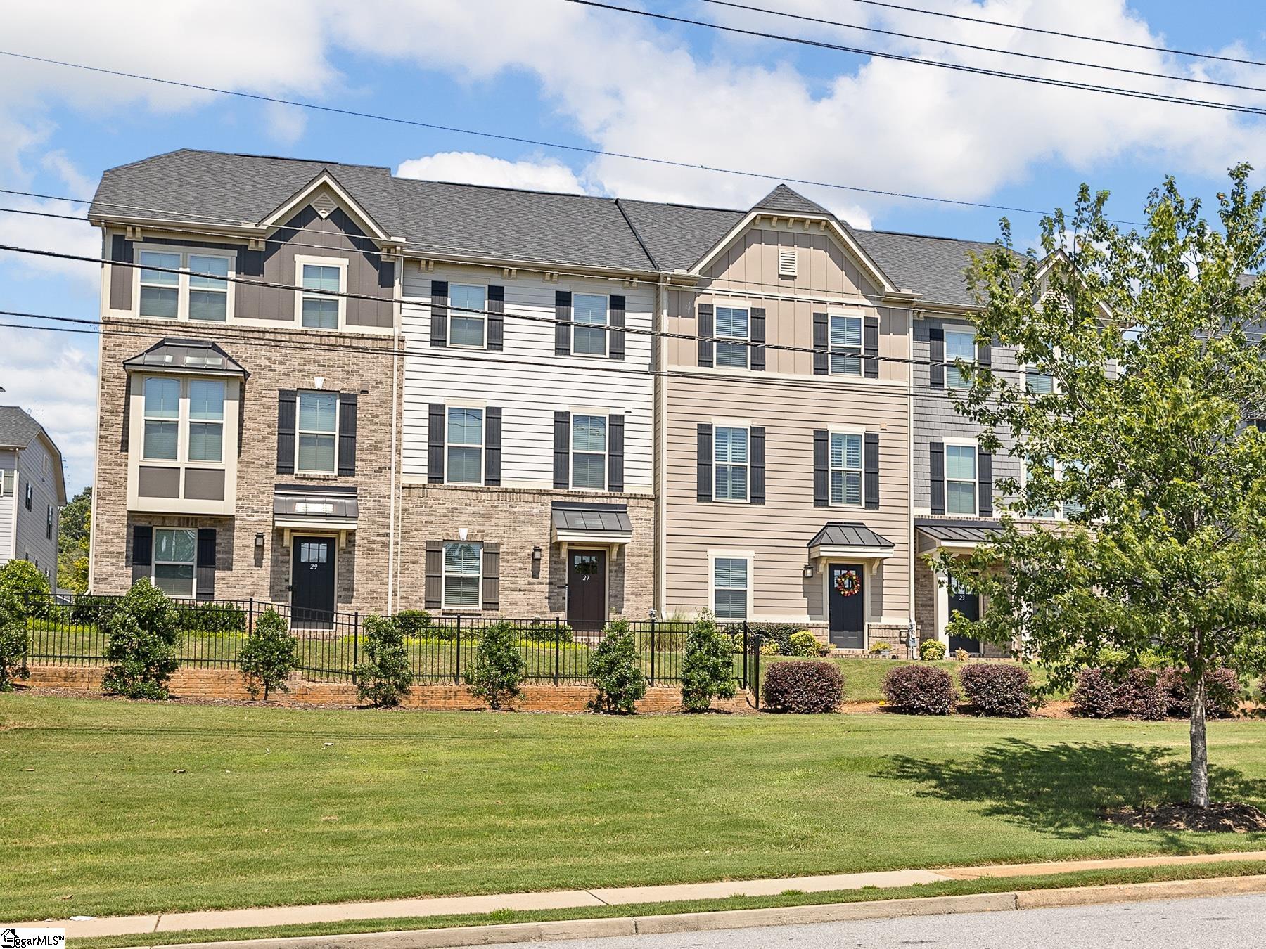 Property image 1 at 25 Itasca Drive, Greenville, SC 29609