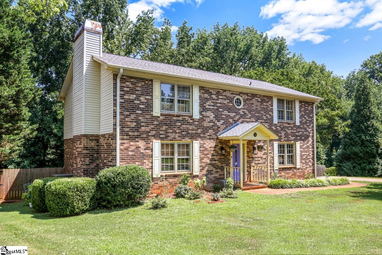 Property image 1 at 21 Cobblestone Road, Greenville, SC 29615