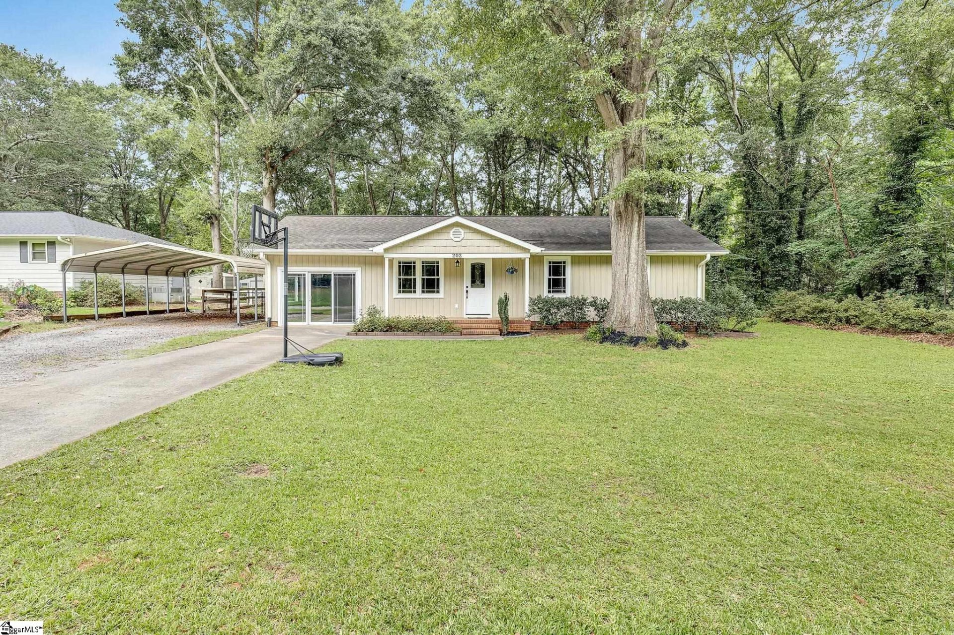 Property image 1 at 202 Hemlock Avenue, Anderson, SC 29625