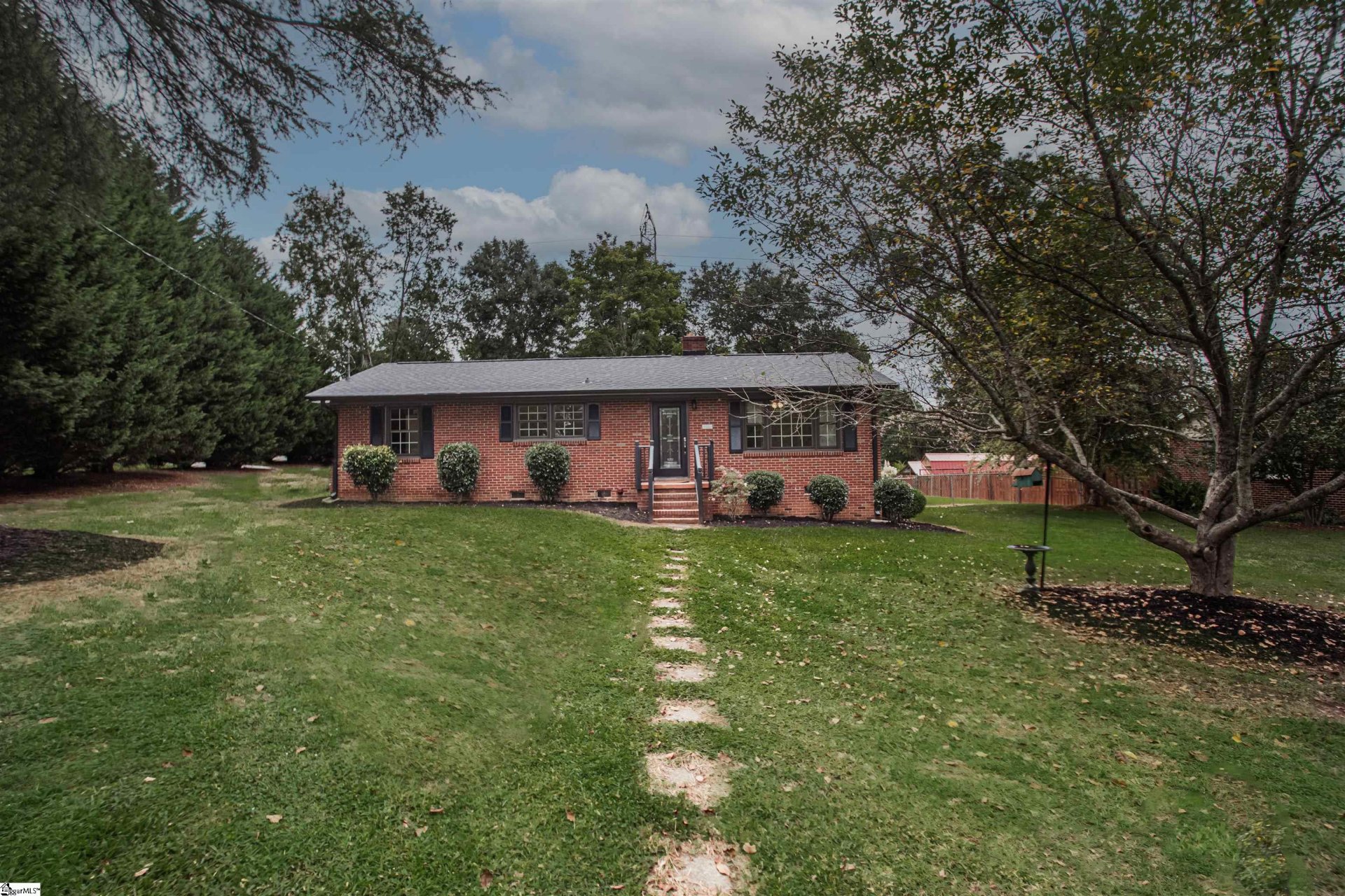 Property image 1 at 301 Oakfield Avenue, Easley, SC 29640