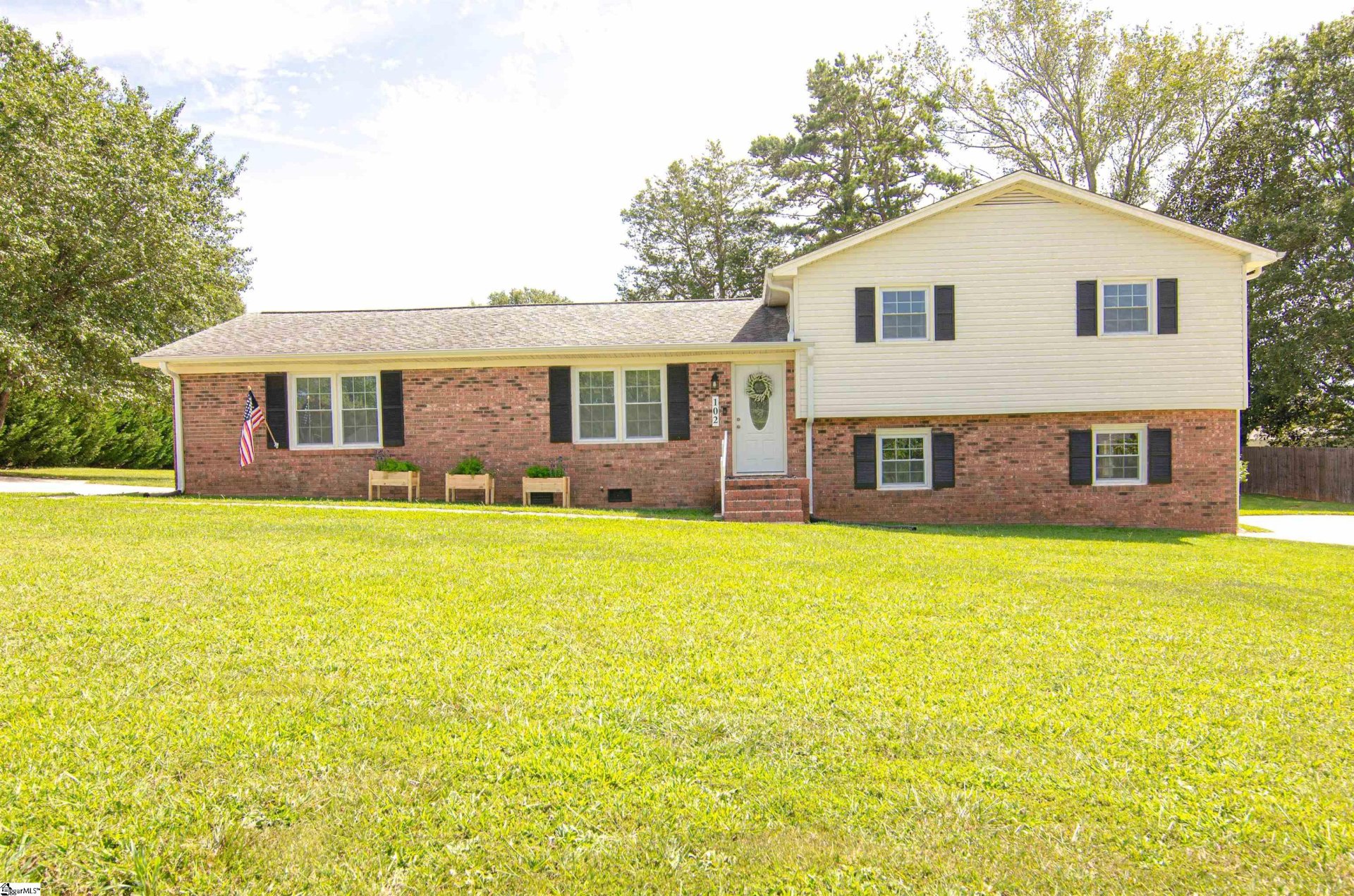 102 Forest Park Drive