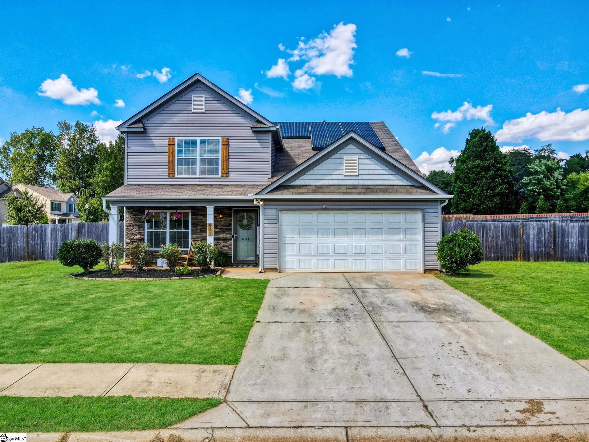 Property image 1 at 401 Cadendale Place, Piedmont, SC 29673