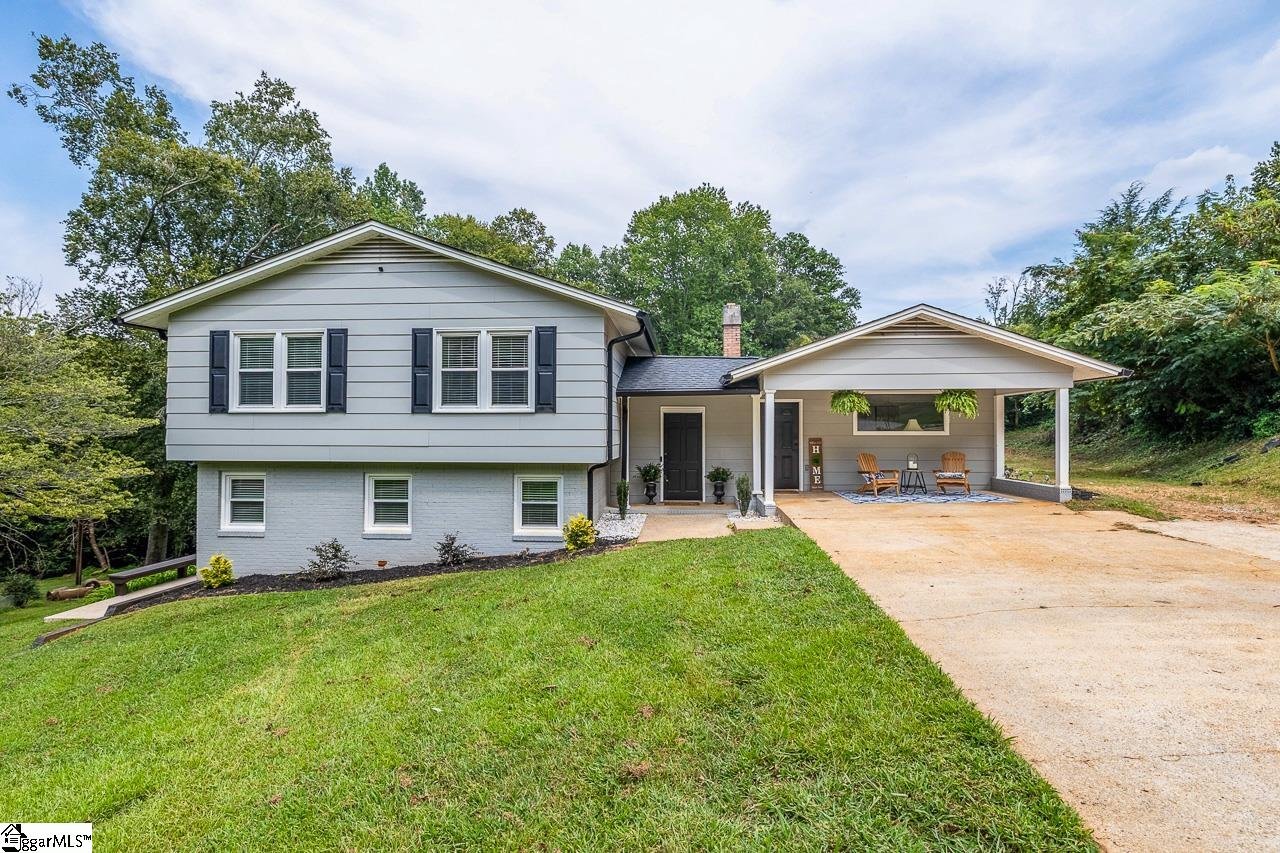 Property image 1 at 10 Kathryan Circle, Greenville, SC 29605