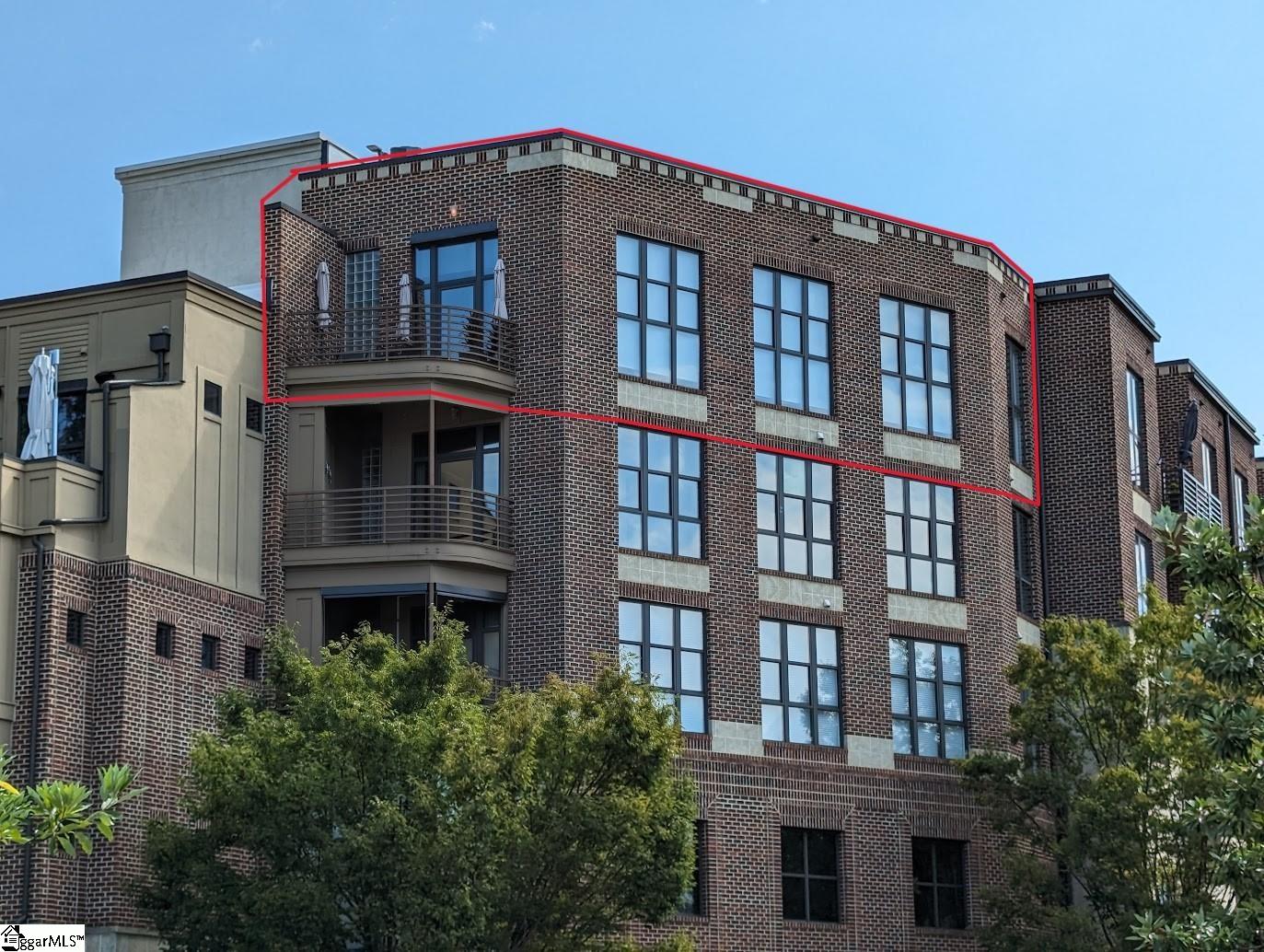 Property image 1 at 112 W Broad Street, Greenville, SC 29601