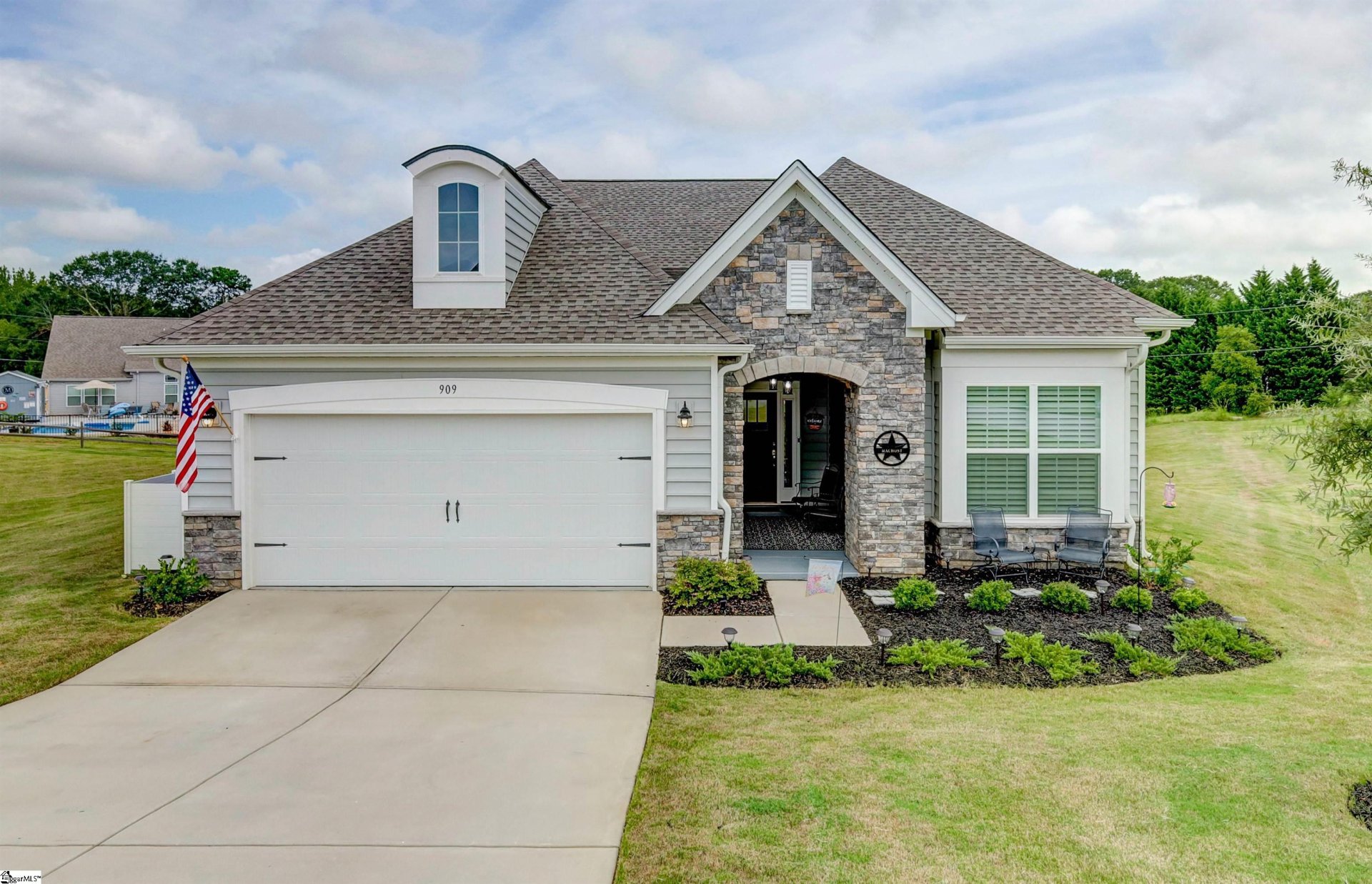 Property image 1 at 909 Miltona Lane, Greer, SC 29651