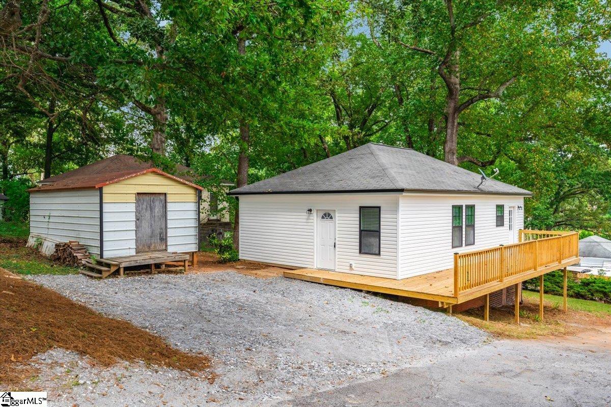 Property image 1 at 153 Cobb Street, Easley, SC 29640