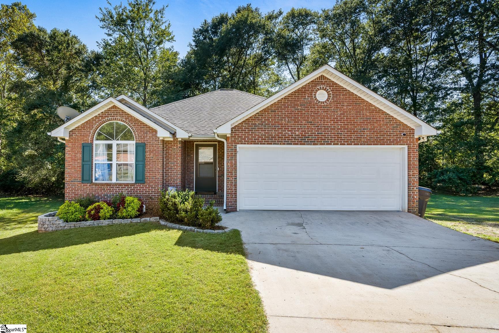 Property image 1 at 126 Woodbridge Court, Anderson, SC 29621-0000