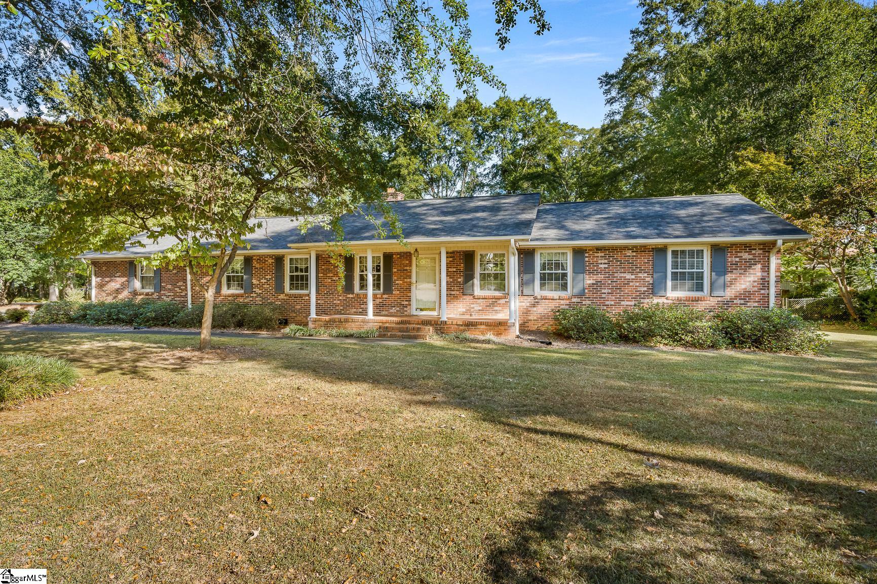 Property image 1 at 12 Covington Road, Greenville, SC 29617