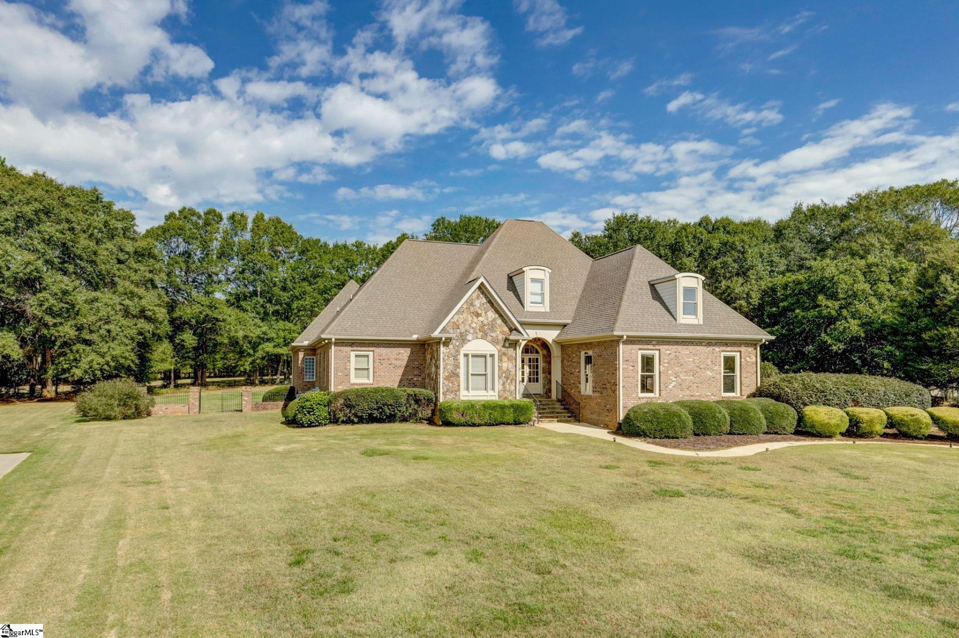 Property image 1 at 4 Sanibel Oaks Drive, Simpsonville, SC 29681
