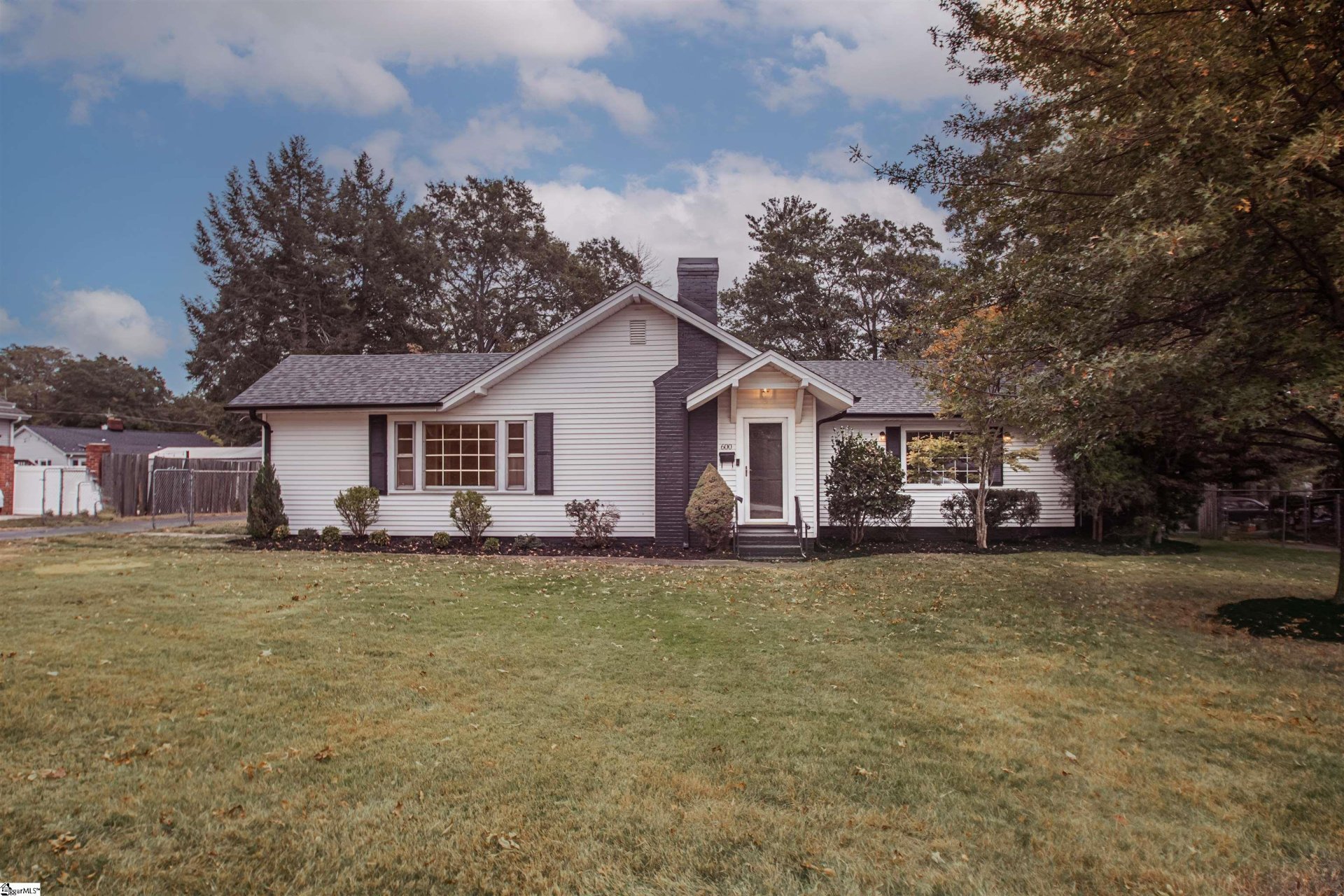 Property image 1 at 600 E 2nd Avenue, Easley, SC 29642