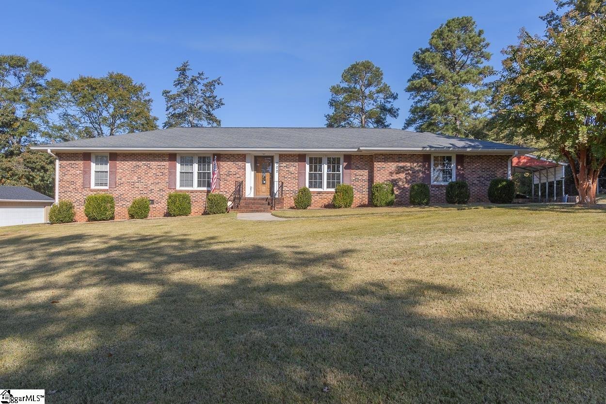 902 Huckleberry Lane