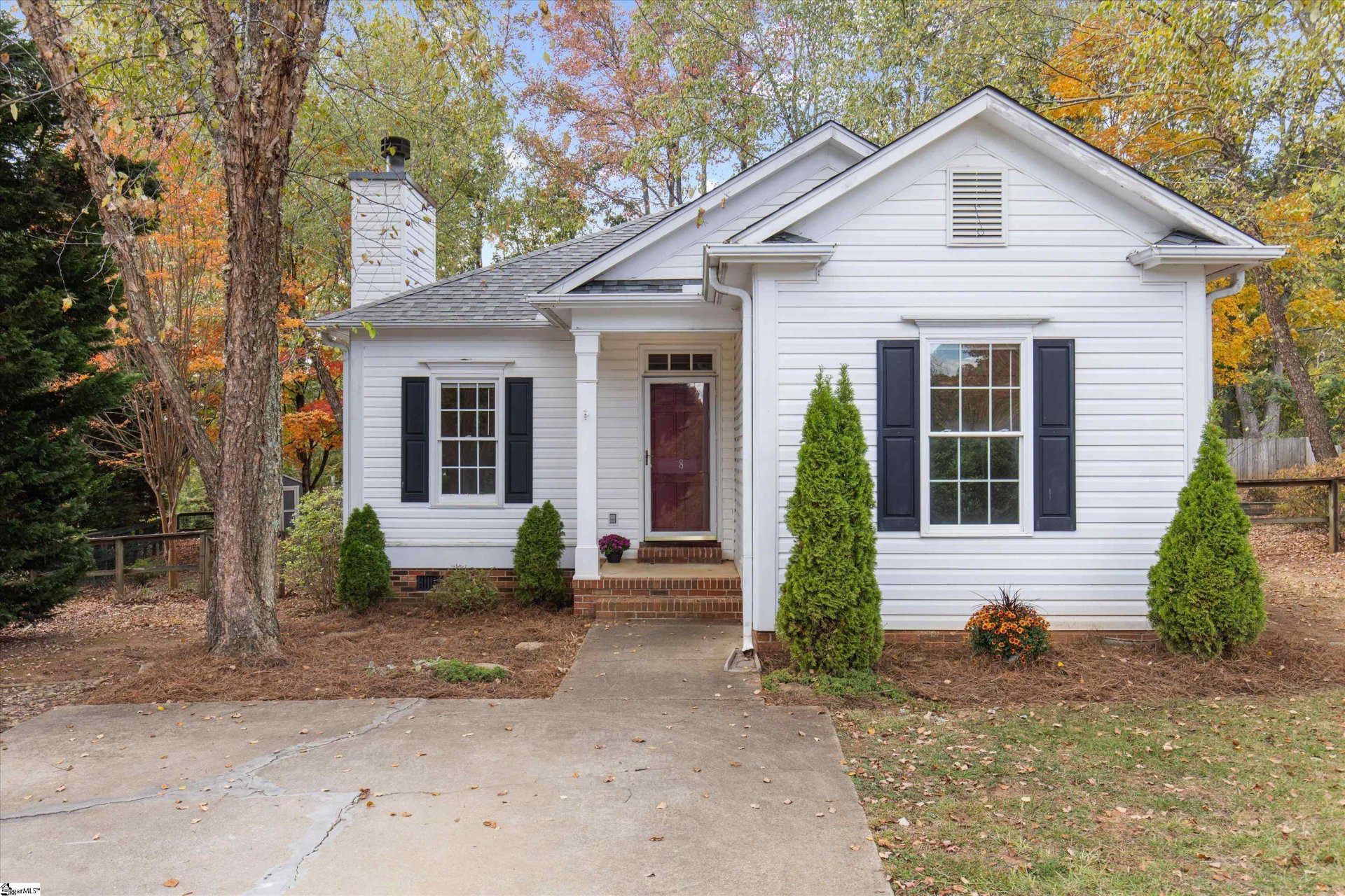 8 Mountain Trace Court