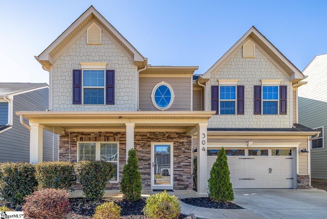Property image 1 at 304 Waters Run Lane, Simpsonville, SC 29681