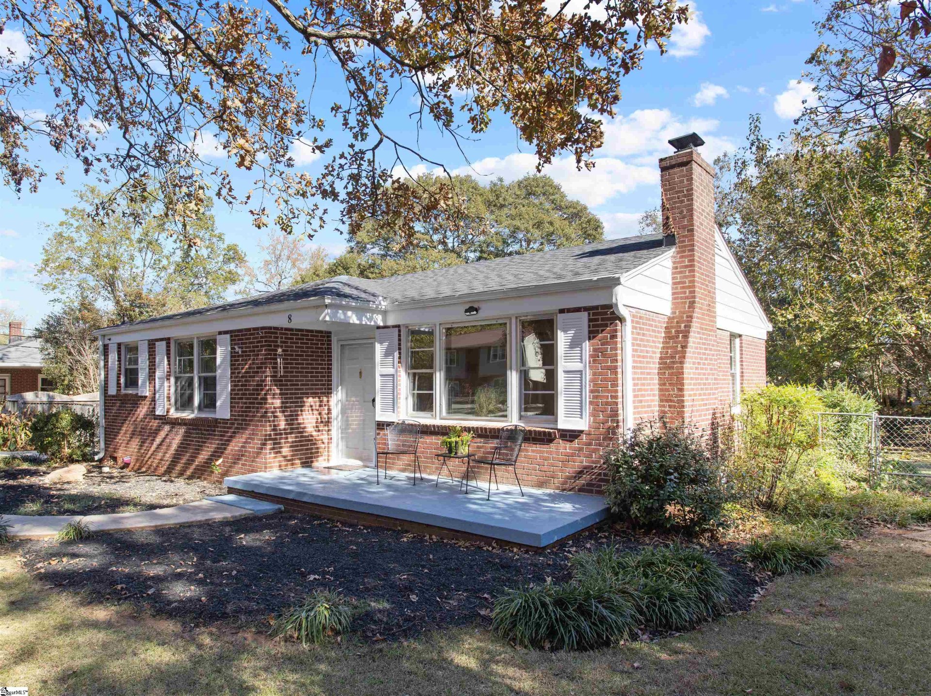 Property image 1 at 8 Linda Lane, Greenville, SC 29617-8119