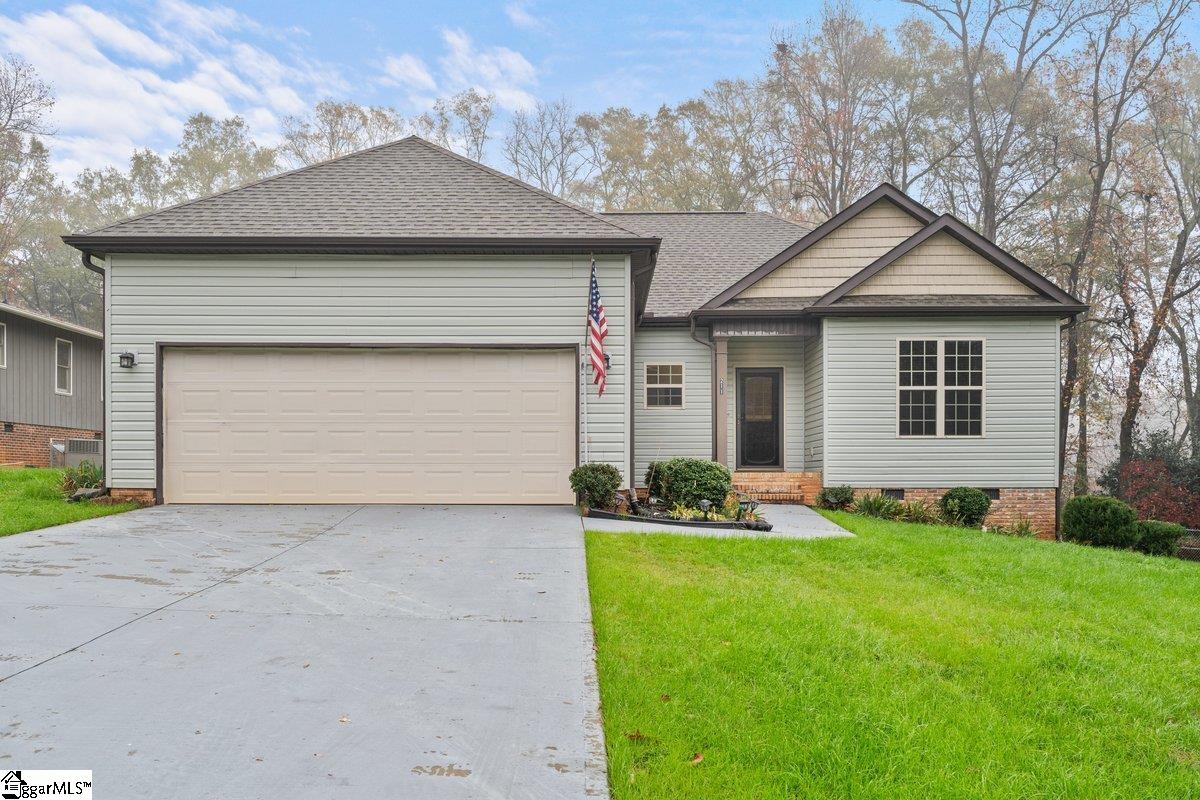 Property image 1 at 211 Tollgate Road, Simpsonville, SC 29681