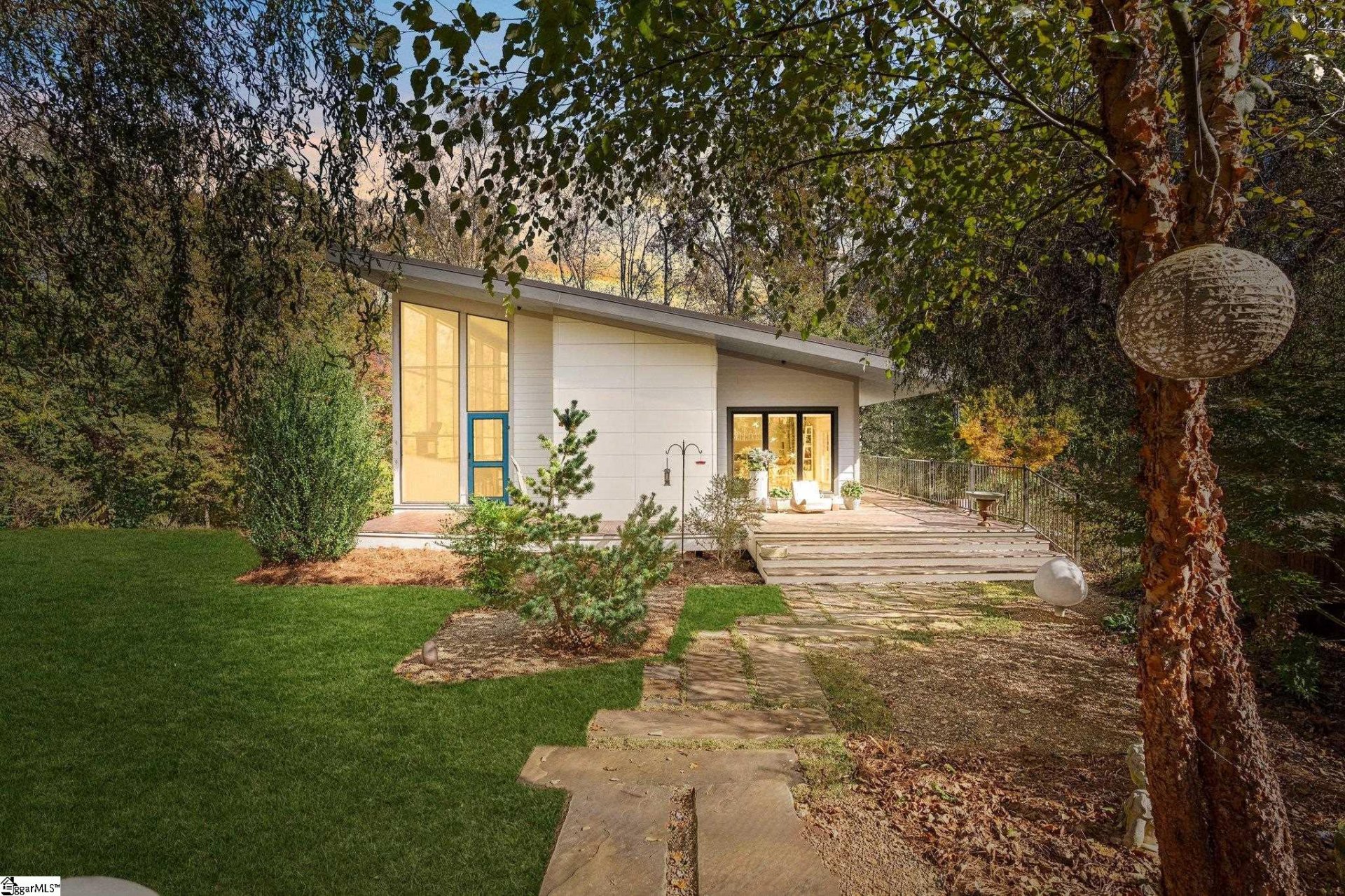 207 High Valley Boulevard