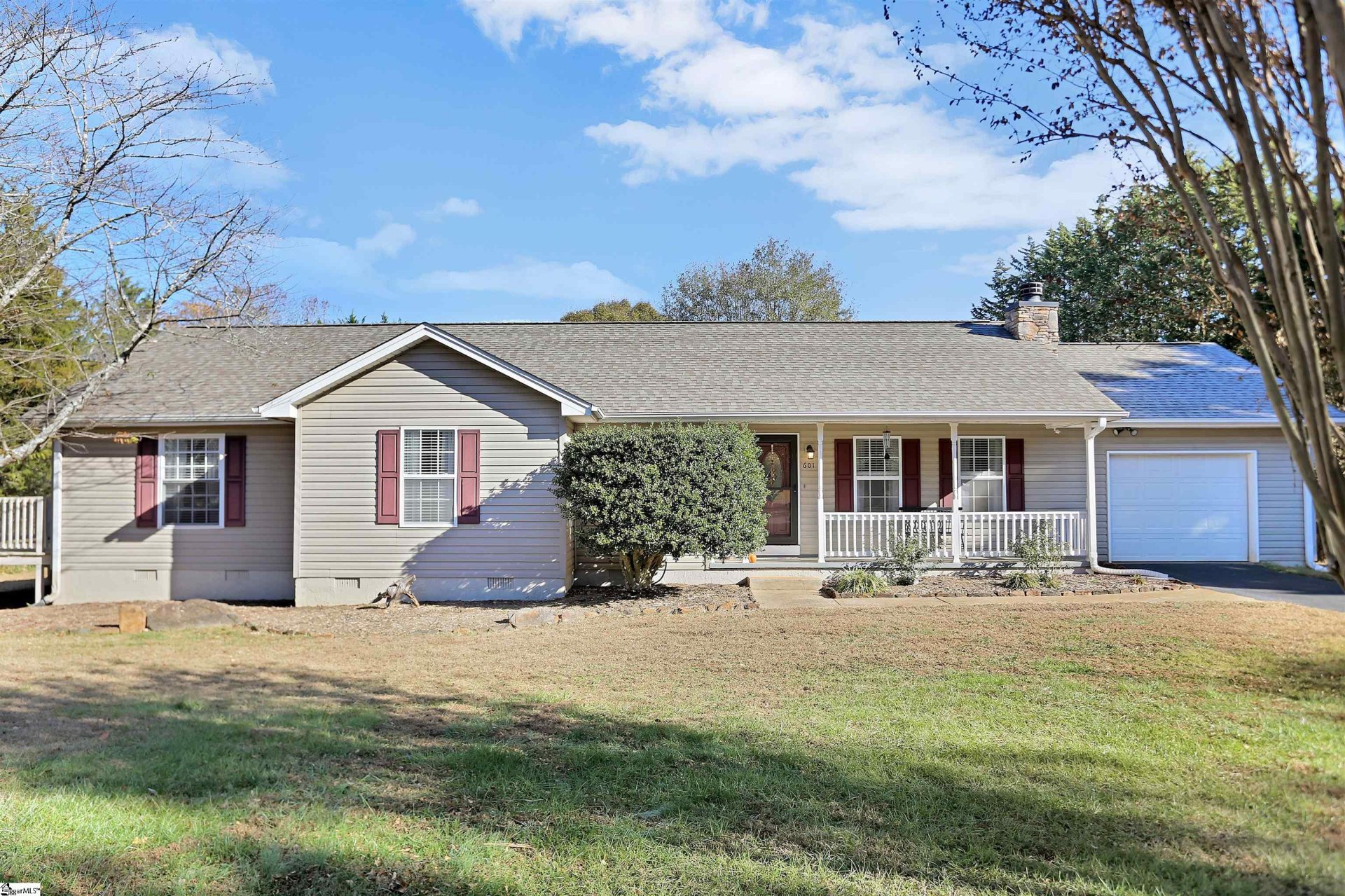 Property image 1 at 601 Pointe Wildwood Drive, Seneca, SC 29678