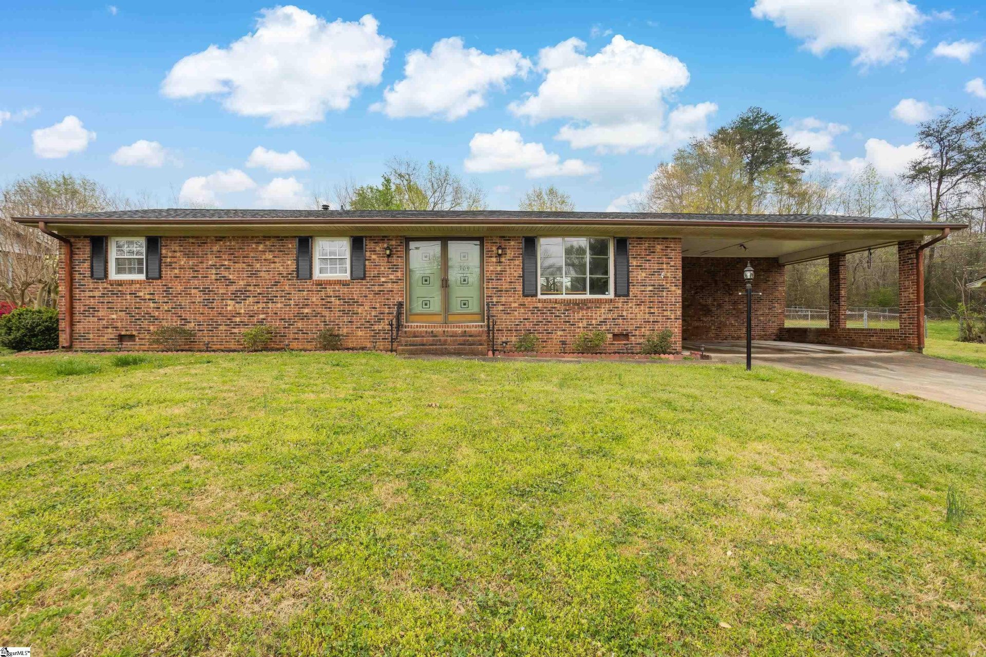Property image 1 at 109 Crystal Drive, Duncan, SC 29334
