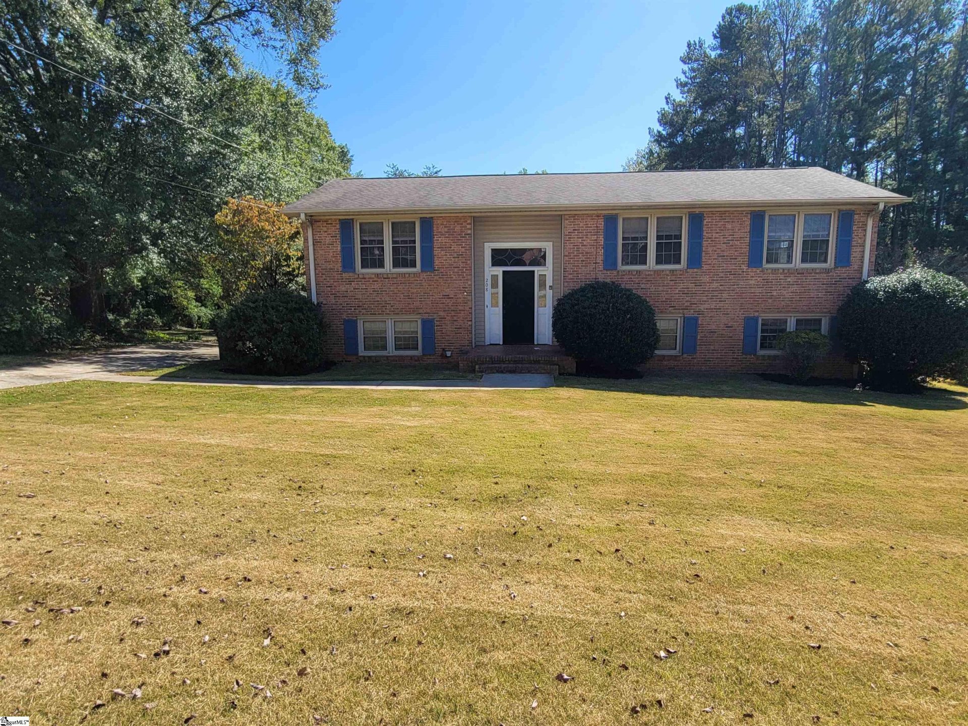 Property image 1 at 208 Lavonne Avenue, Easley, SC 29642