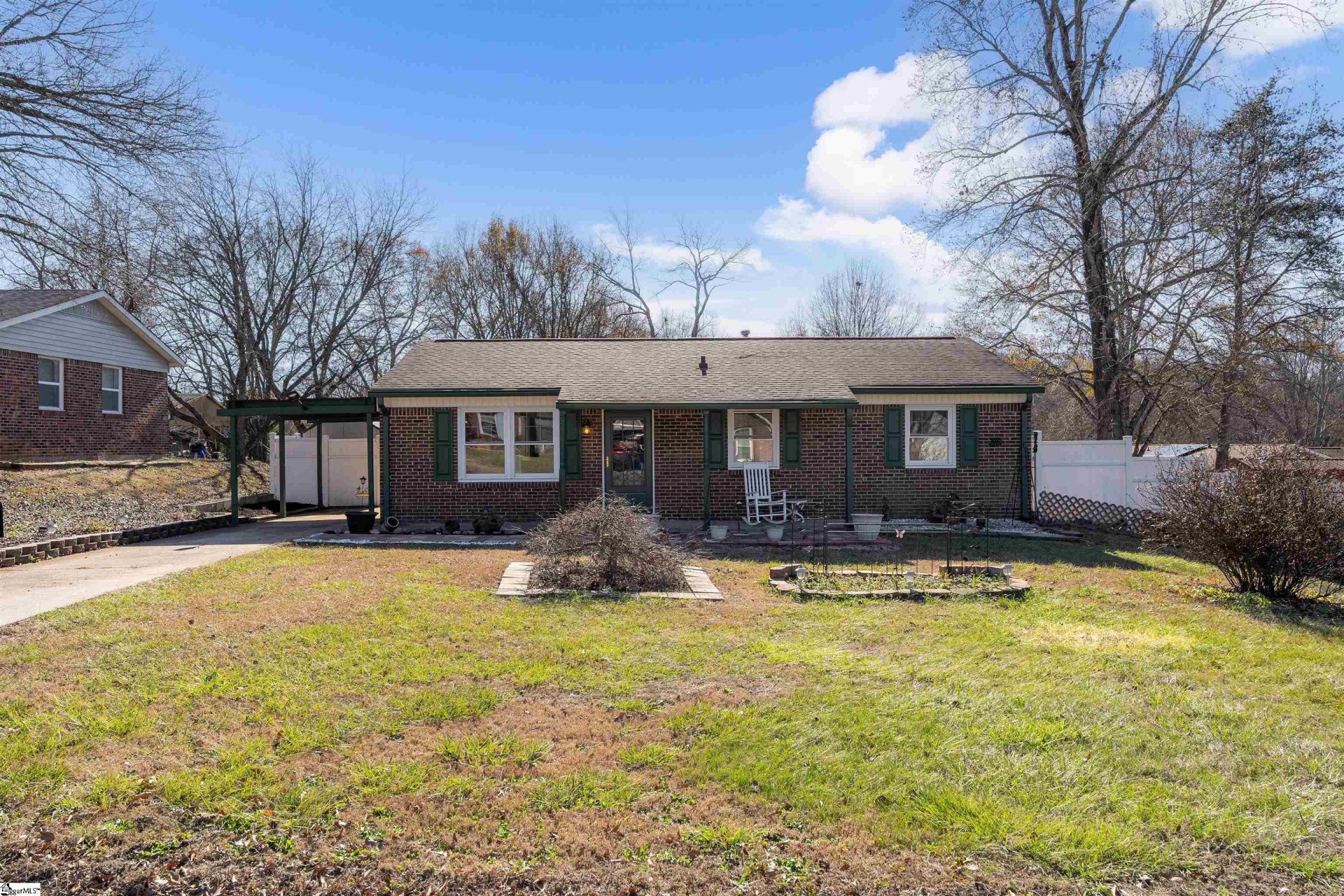 Property image 1 at 302 Boling Road, Taylors, SC 29687