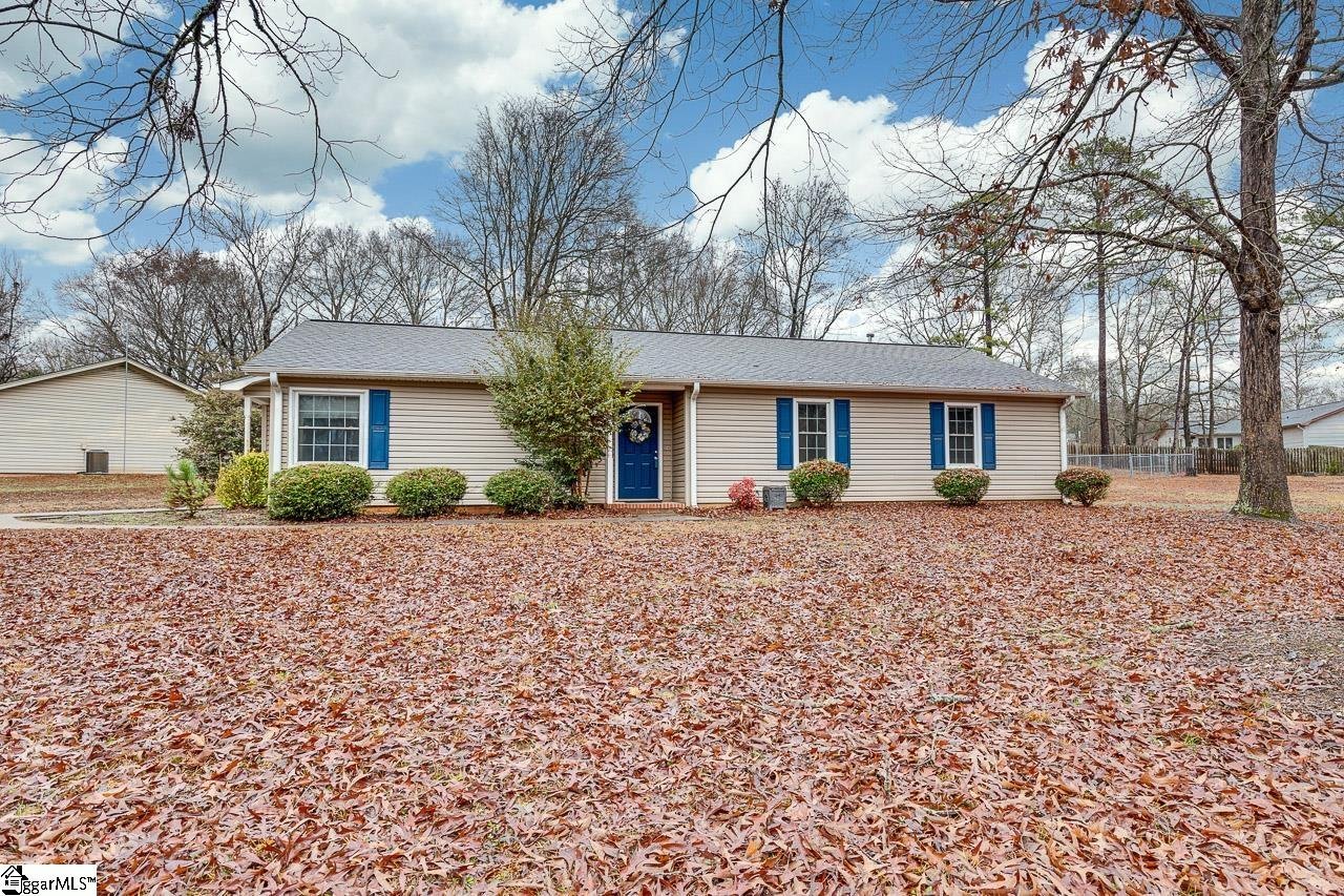 Property image 1 at 115 Ment Drive, Simpsonville, SC 29680-3143