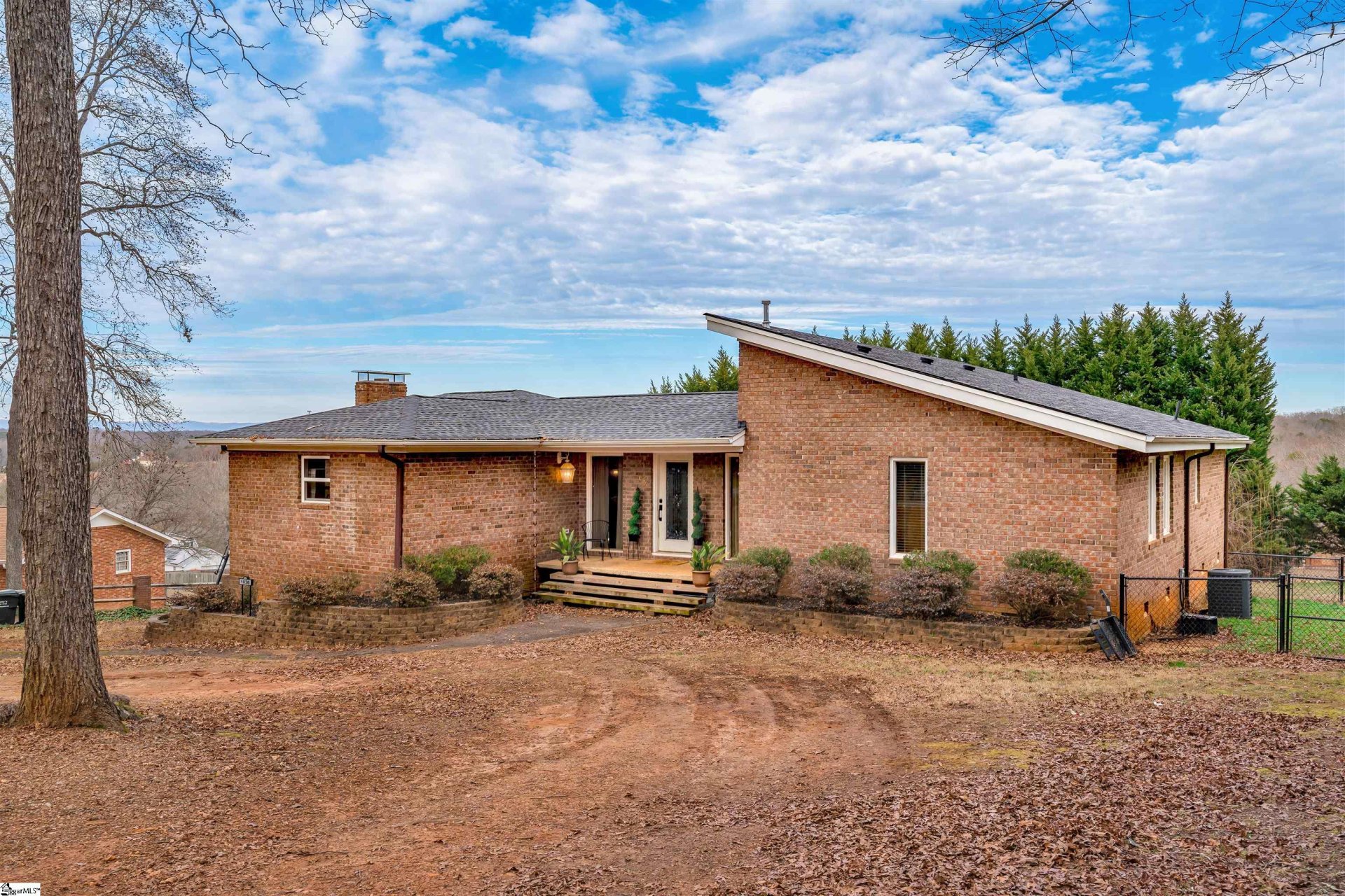 Property image 1 at 1036 Briarwood Drive, Easley, SC 29642