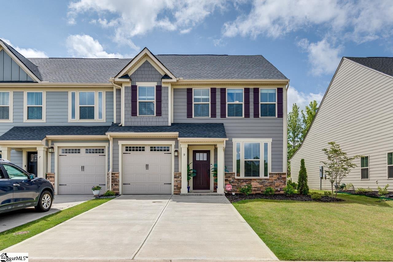 Property image 1 at 9 Moss Hollow Way, Simpsonville, SC 29680