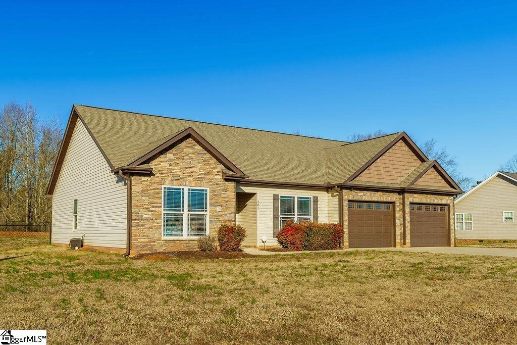 Property image 1 at 381 Saddlers Run, Chesnee, SC 29323