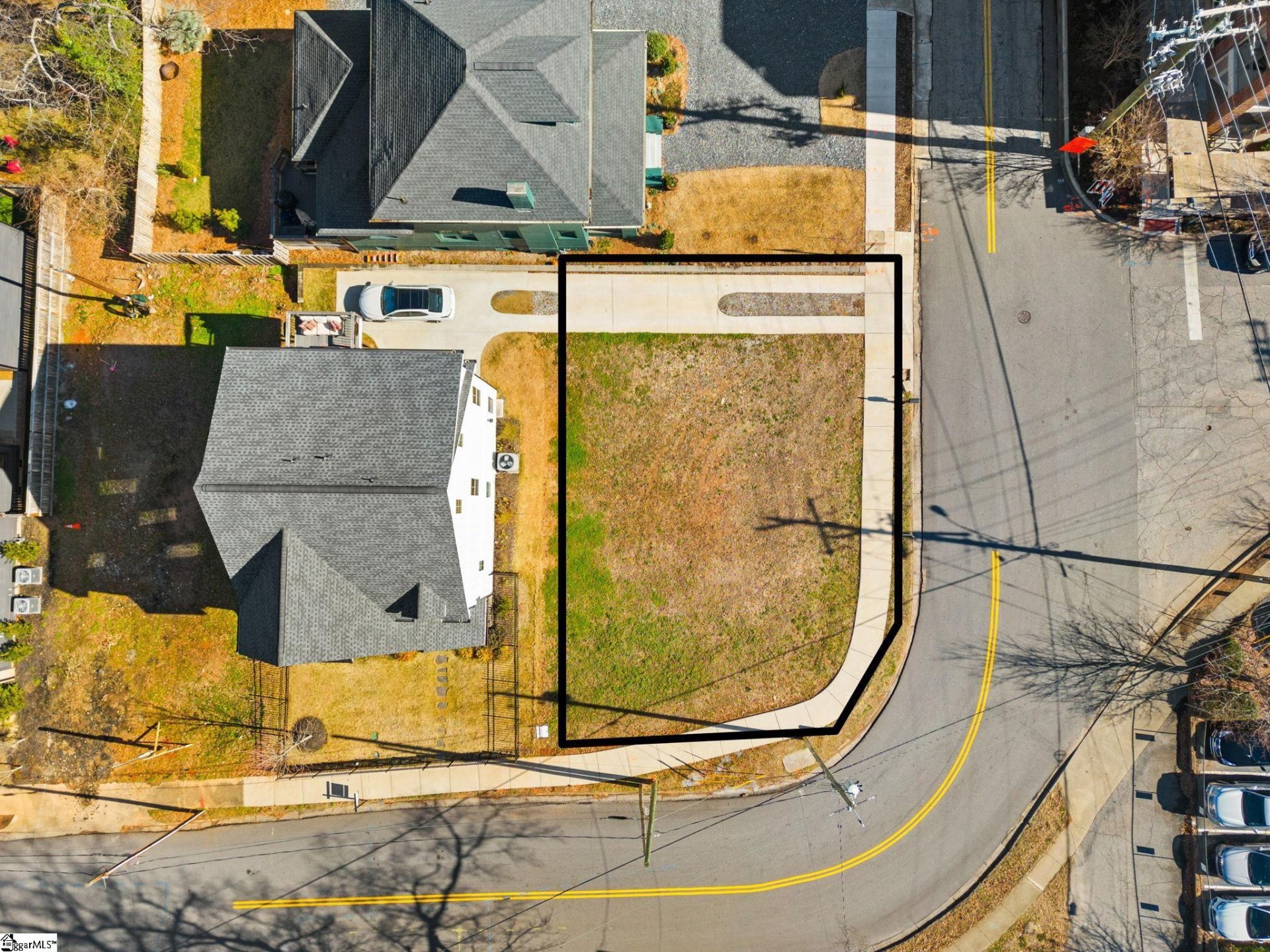 Property image 1 at 12 Perry Avenue, Greenville, SC 29601