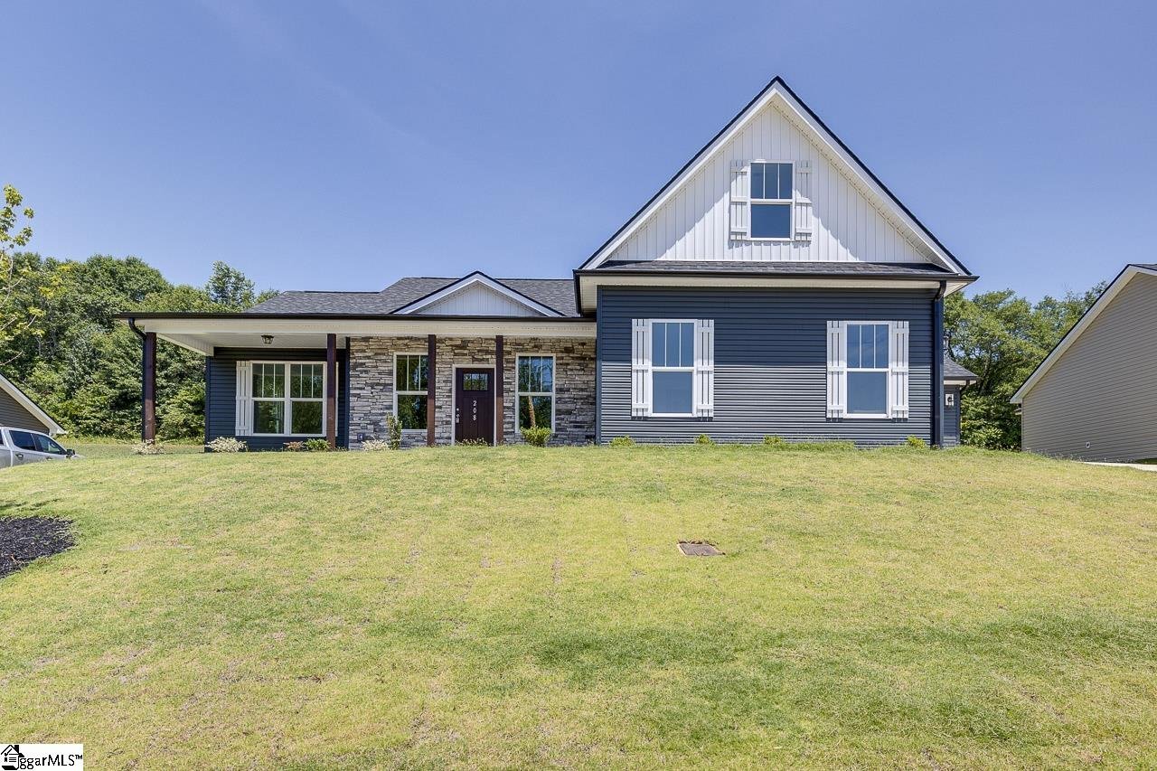 Property image 1 at 208 Legacy Lane, Pickens, SC 29671