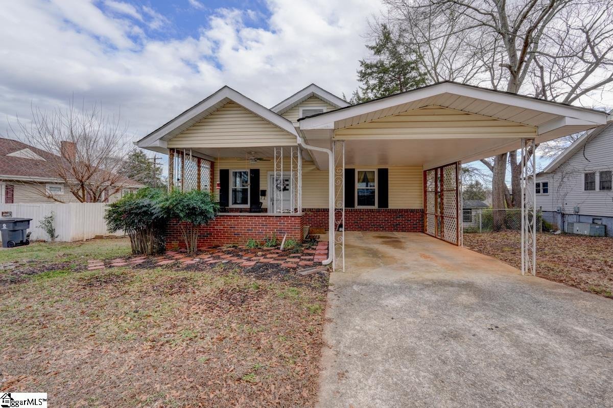 Property image 1 at 76 Lawrence Street, Lyman, SC 29365