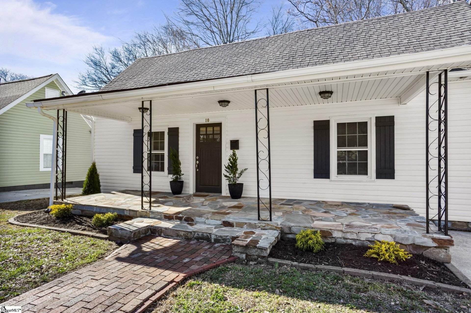 Property image 1 at 10 Taylor Street, Greenville, SC 29605