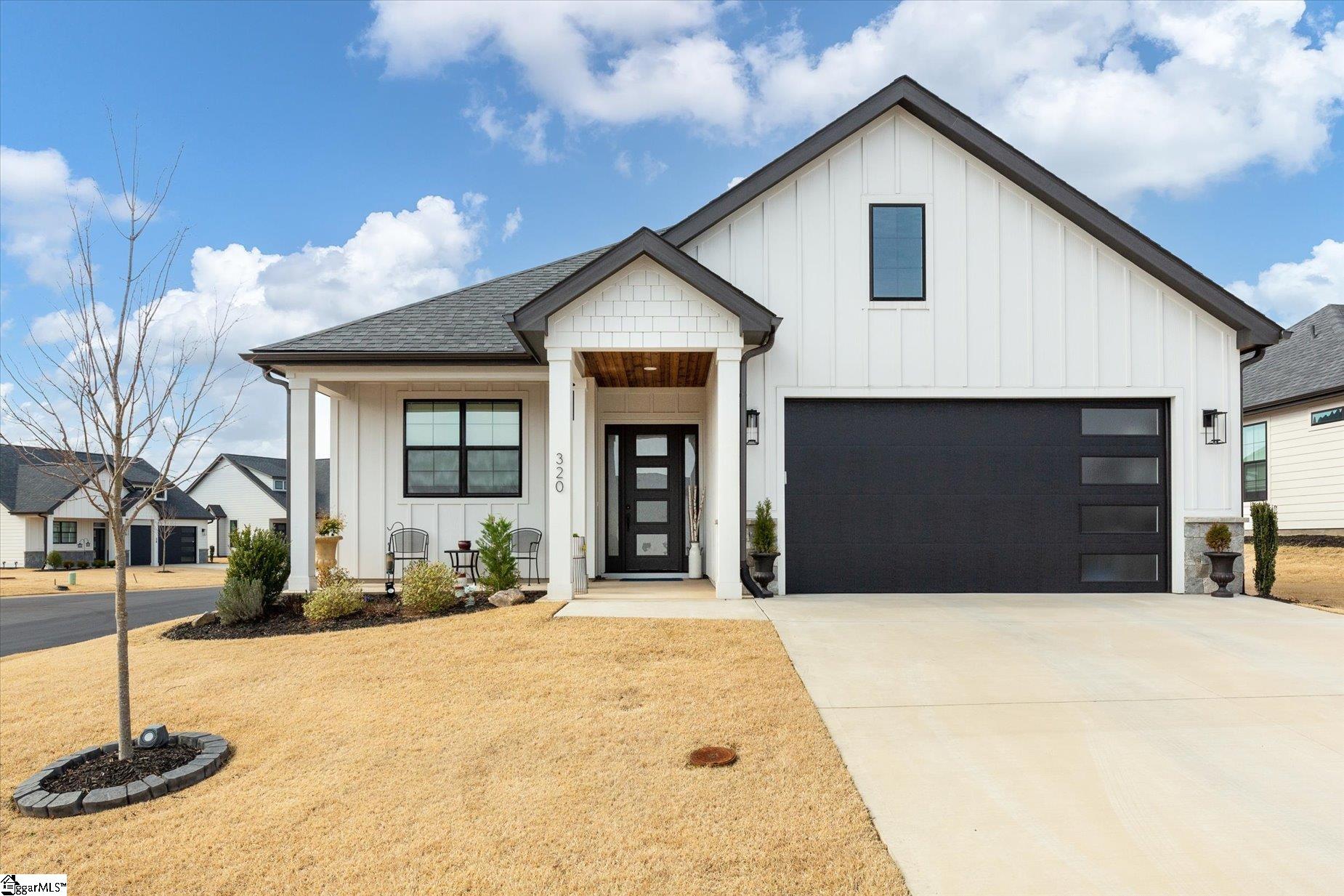 Property image 1 at 320 PLEASANT BROOK Road, Simpsonville, SC 29680-2488